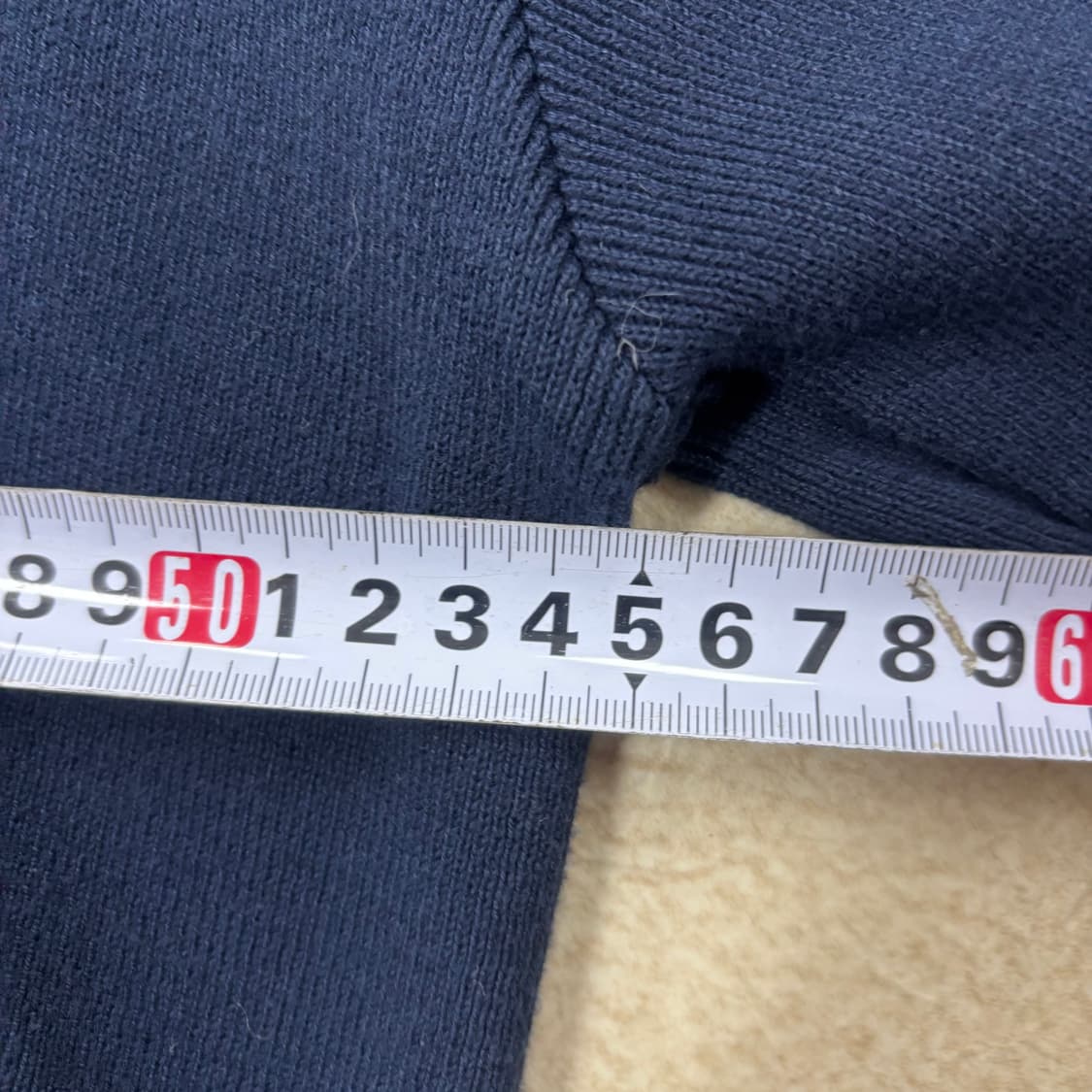 디스이즈네버댓 네이비 스몰로고 니트 상품이미지5