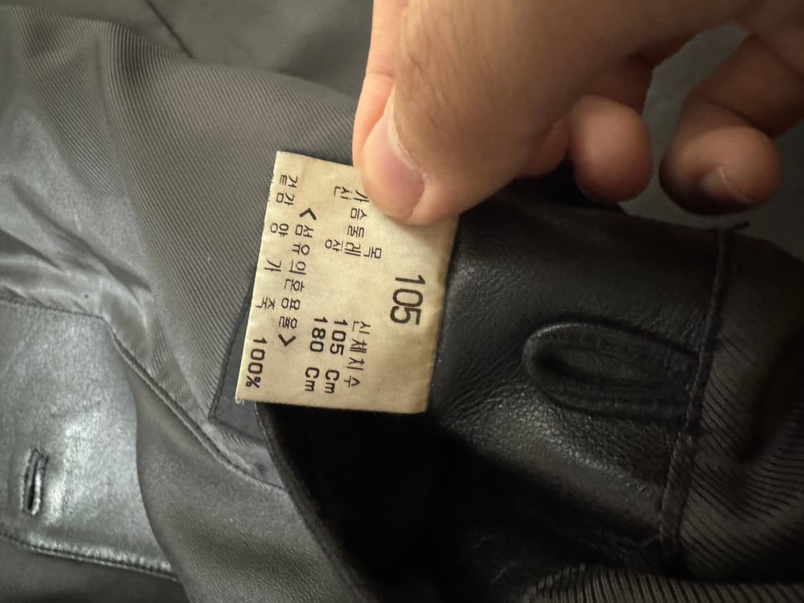 양가죽 블레이저 가죽 레더 핏 좋고 상태 좋아요 상품이미지5