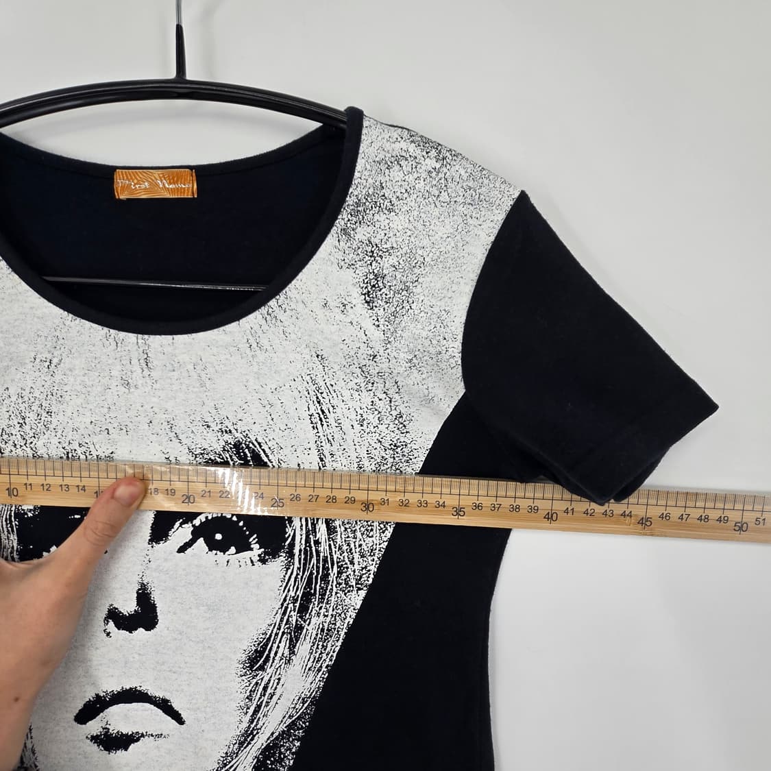 Y2K 얼굴 프린팅 반팔 티셔츠 블랙/화이트 상품이미지5