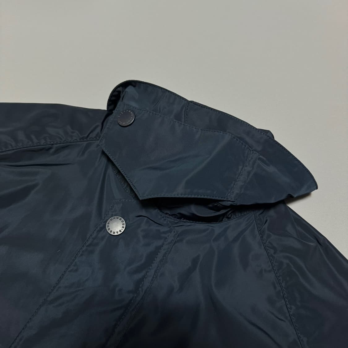 바버(Barbour) 다크네이비컬러 나일론 폴리에스터 쇼트 스페이 자켓 상품이미지5