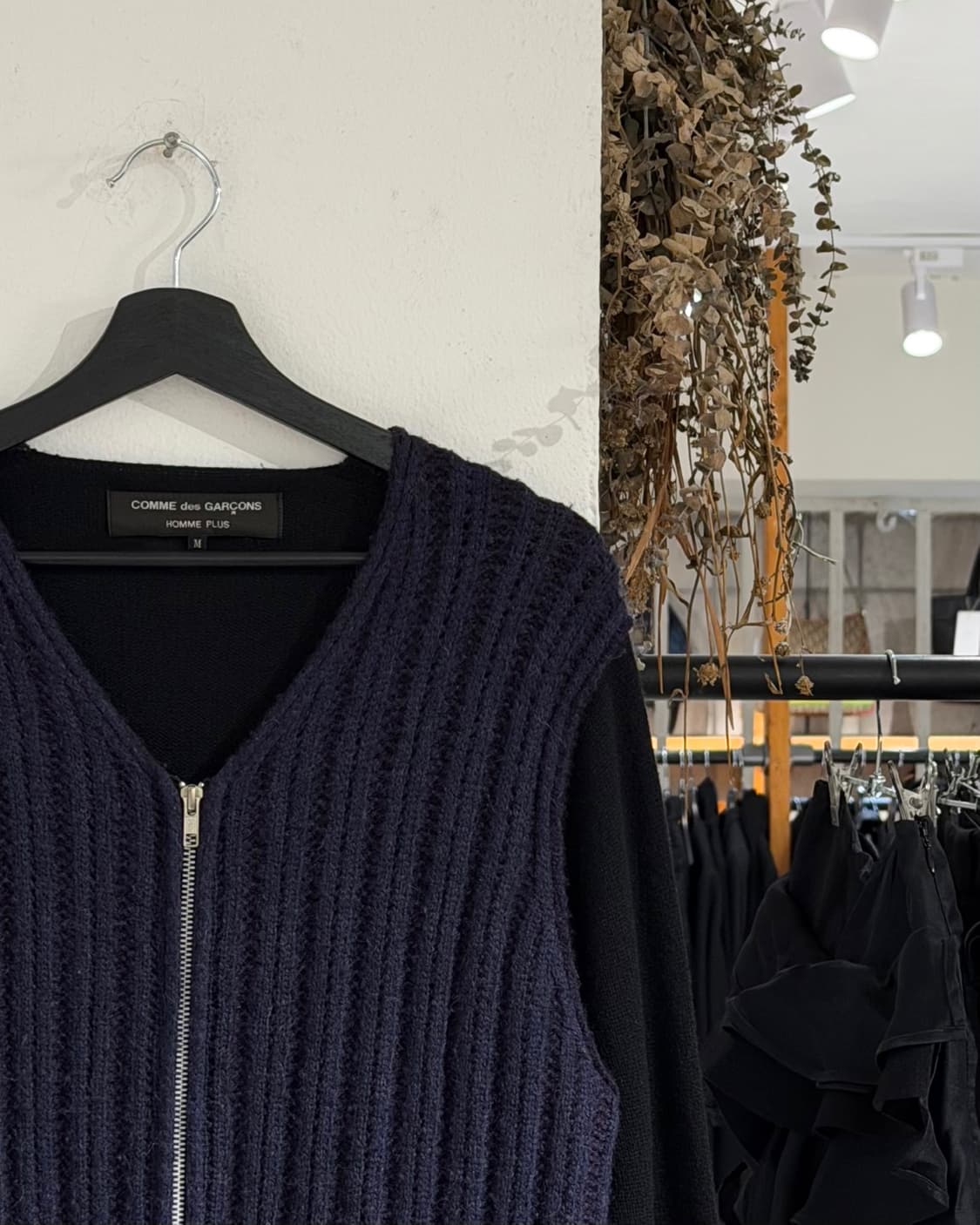 꼼데가르송 옴므 플러스 네이비 그라데이션 니트 집업  상품이미지3