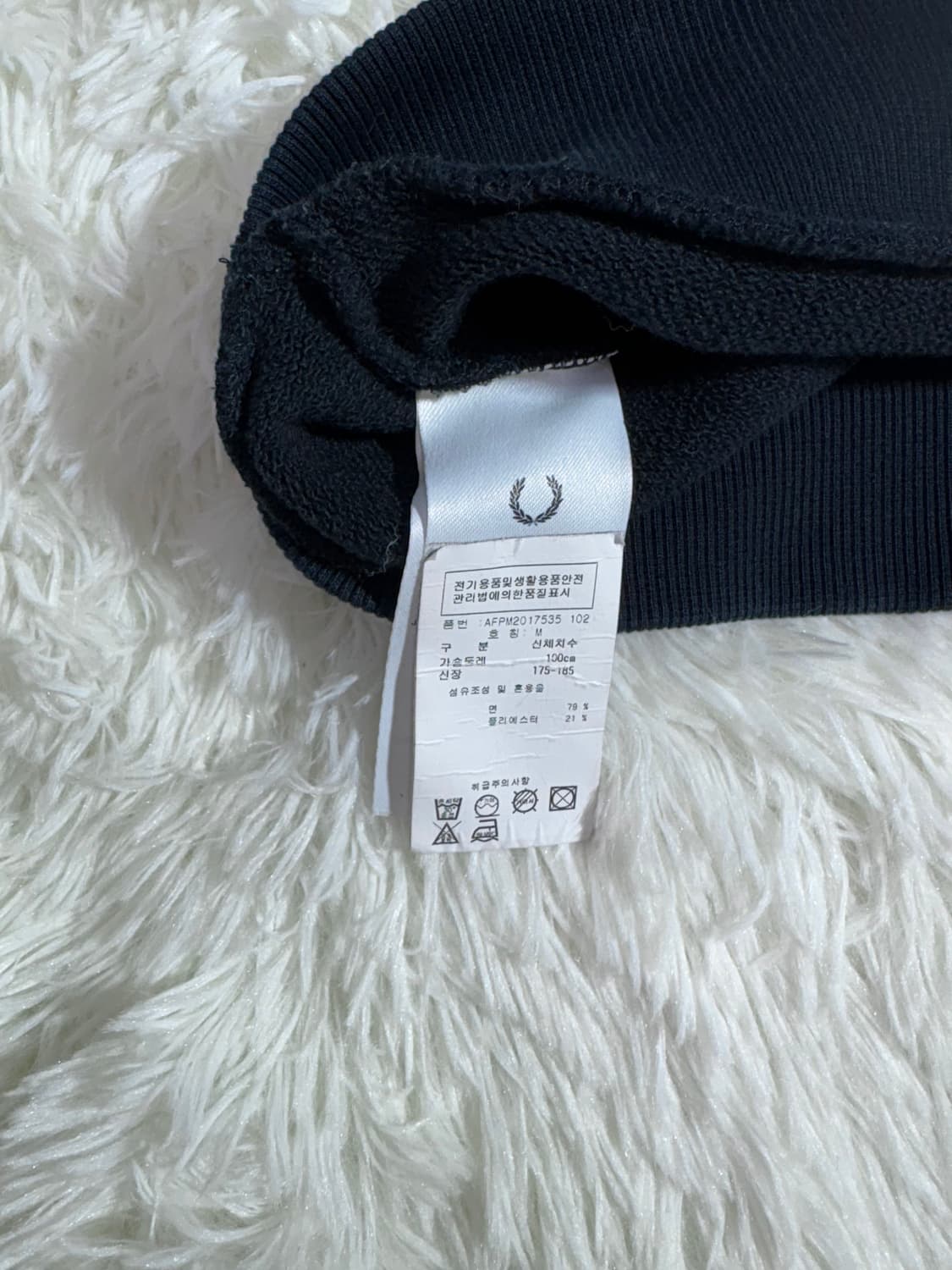 프레드페리 블랙 스몰로고 맨투맨  상품이미지8