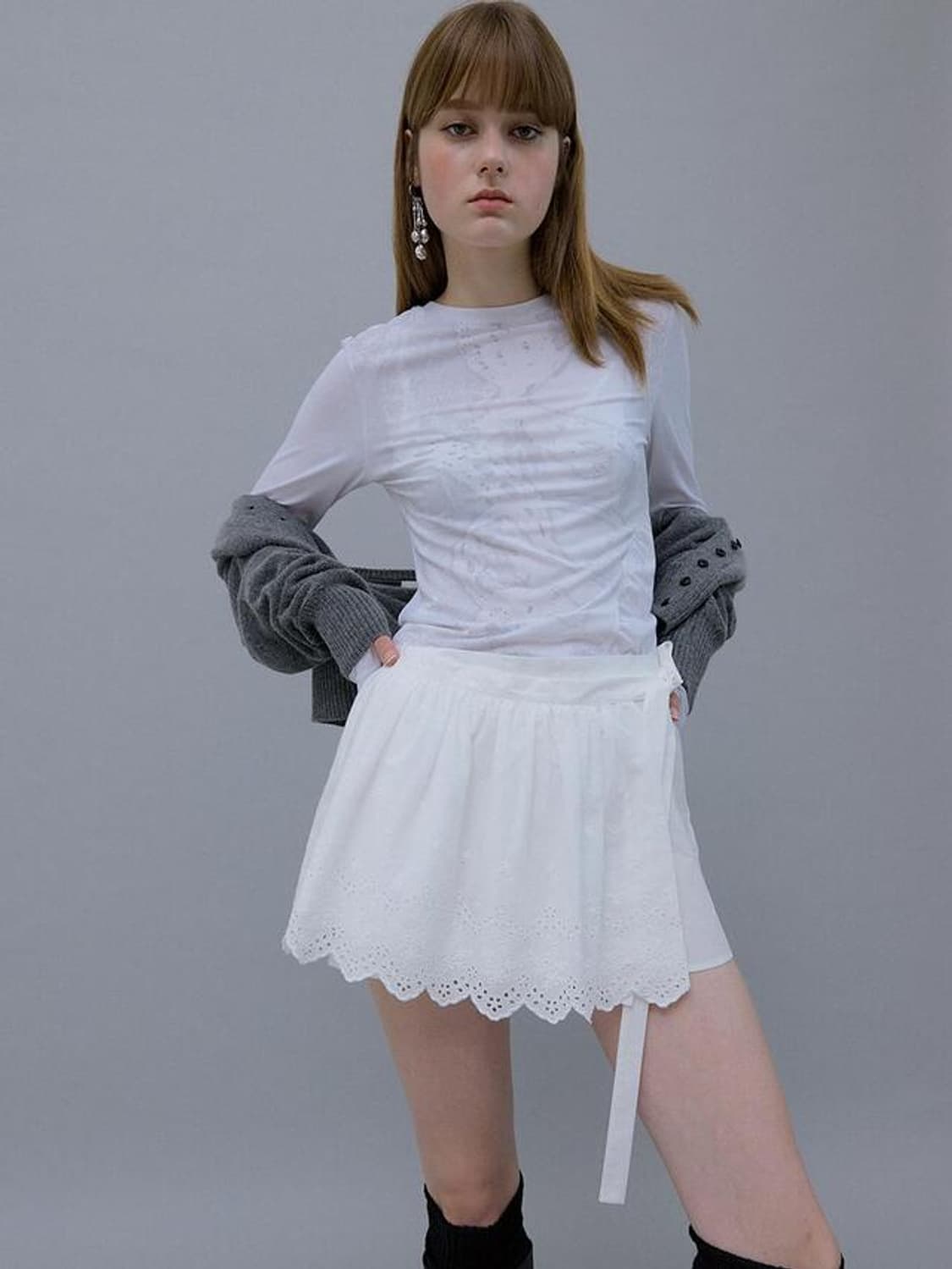 Oef 러플 펀칭 스커트 상품이미지1