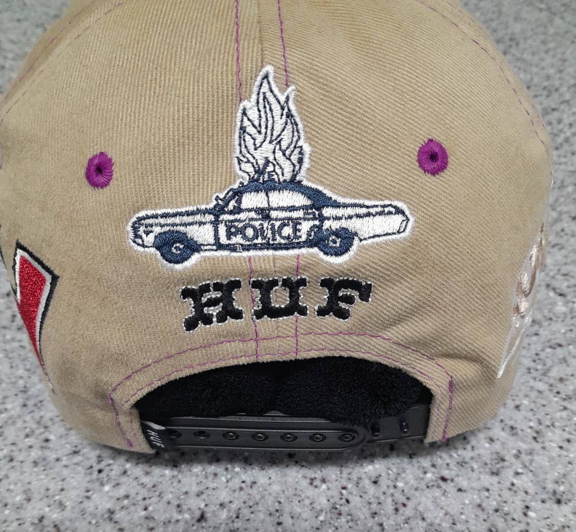 💥허프 자수와펜 패치 스냅백 (베이지)
 상품이미지8