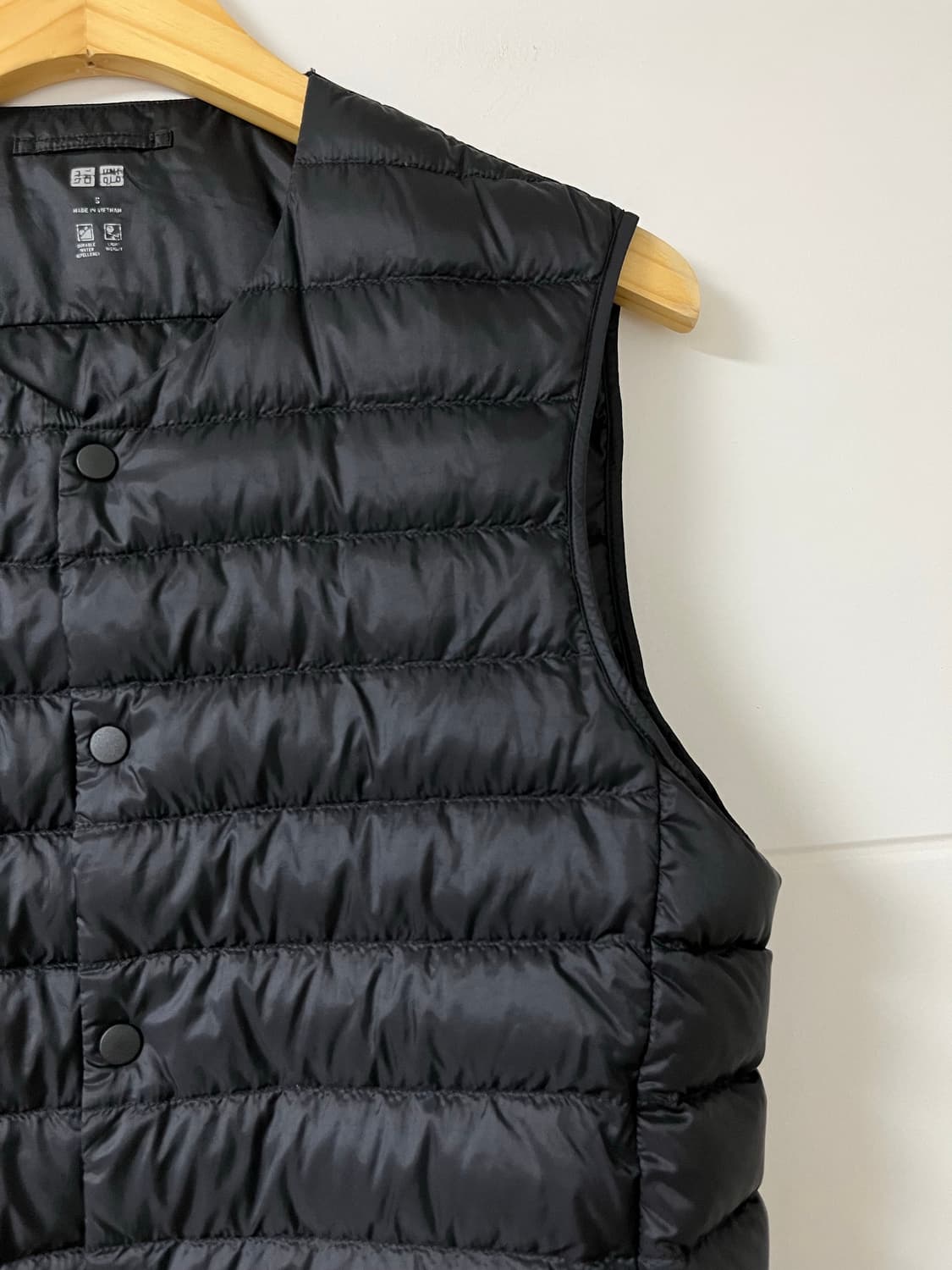 유니클로 경량 패딩 조끼 상품이미지4