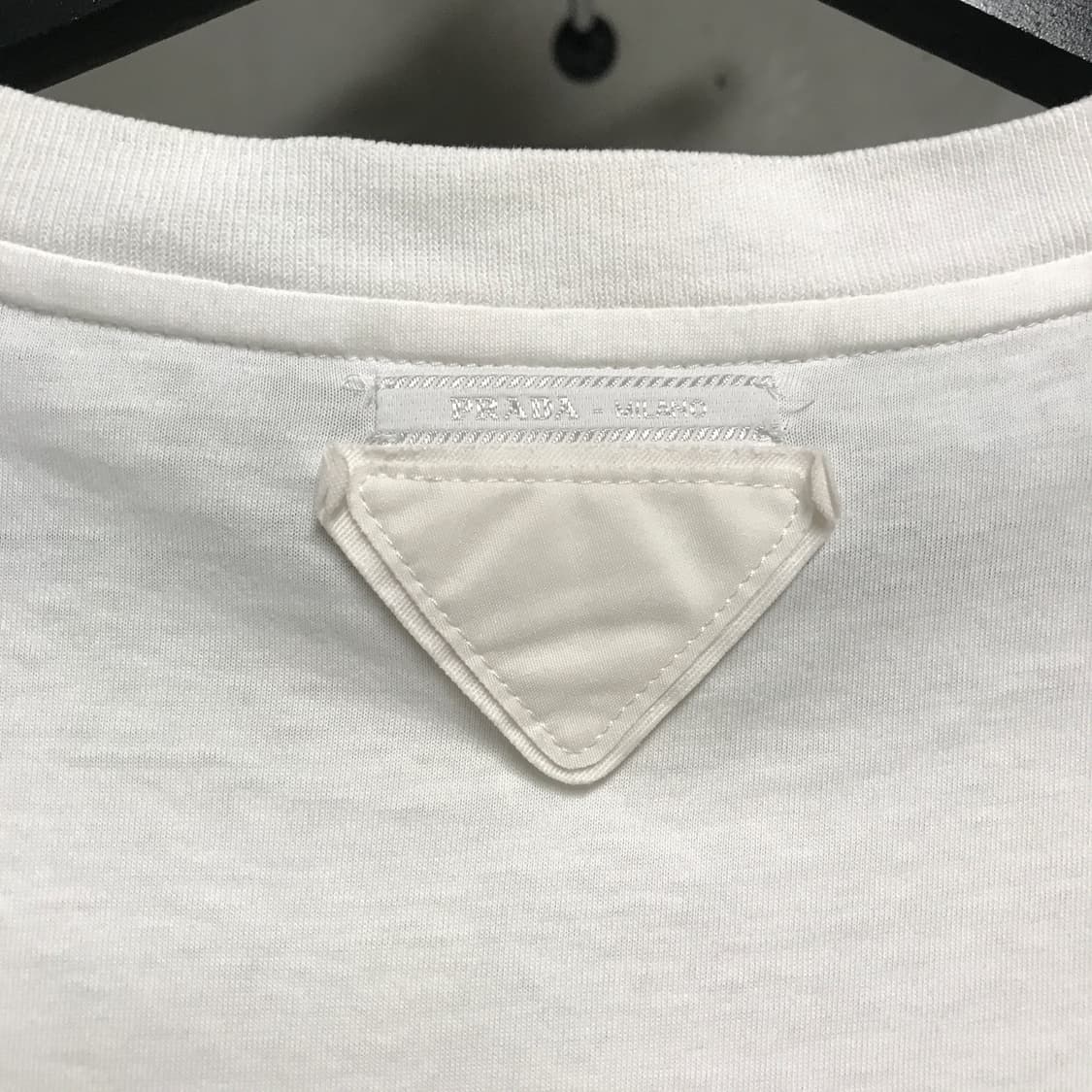 프라다 화이트 반팔 티셔츠 XL(W) 상품이미지6