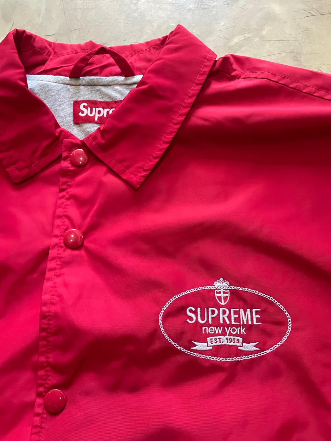Supreme Crest Coaches Jacket Red 24FW 상품이미지5