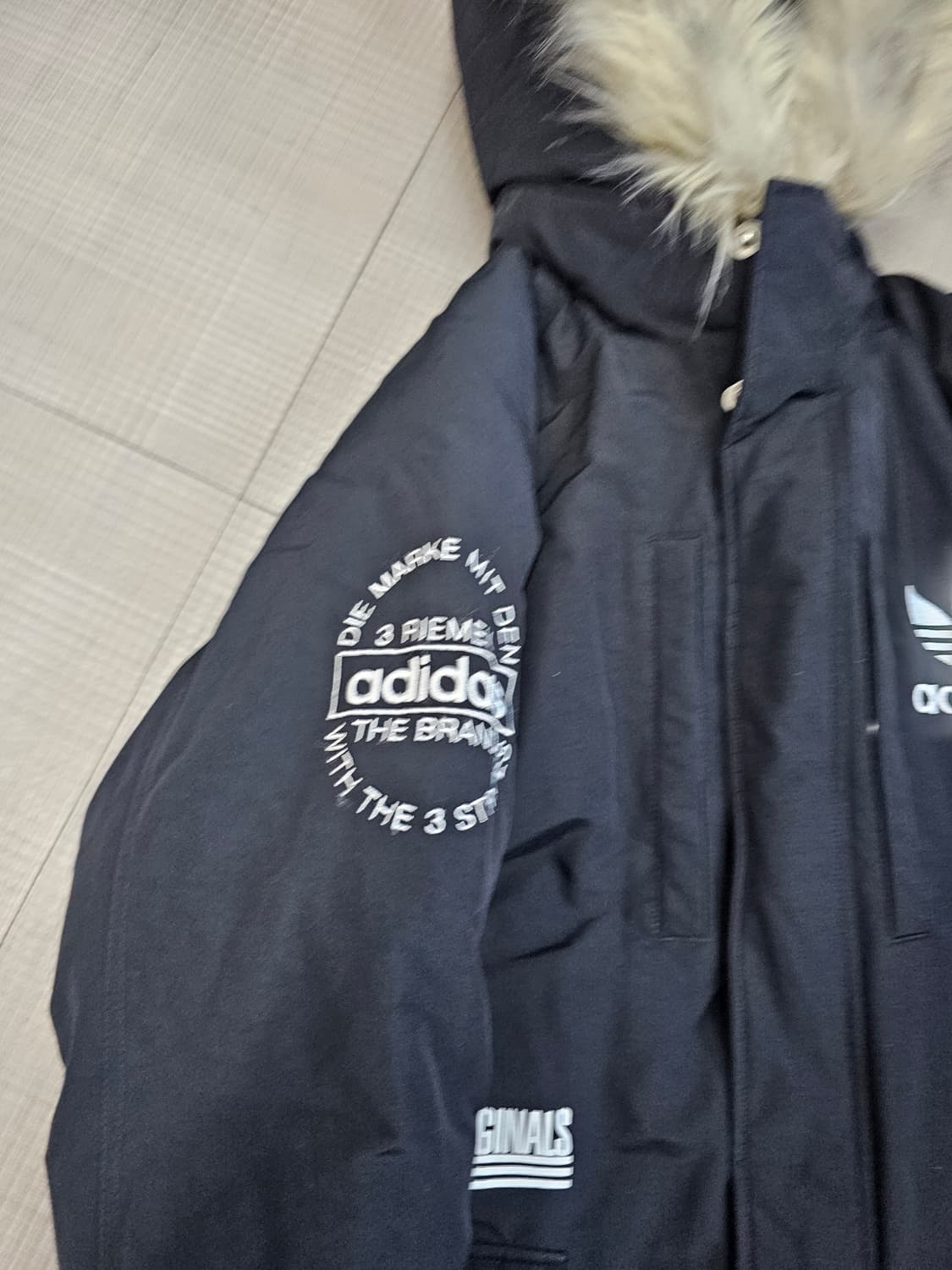 아디다스 오리지널 퍼후드 다운 상품이미지5