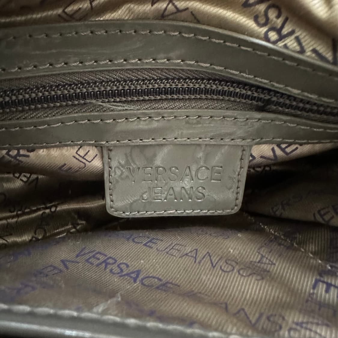 베르사체 versace jeans 로고 에나멜 토트백 상품이미지8