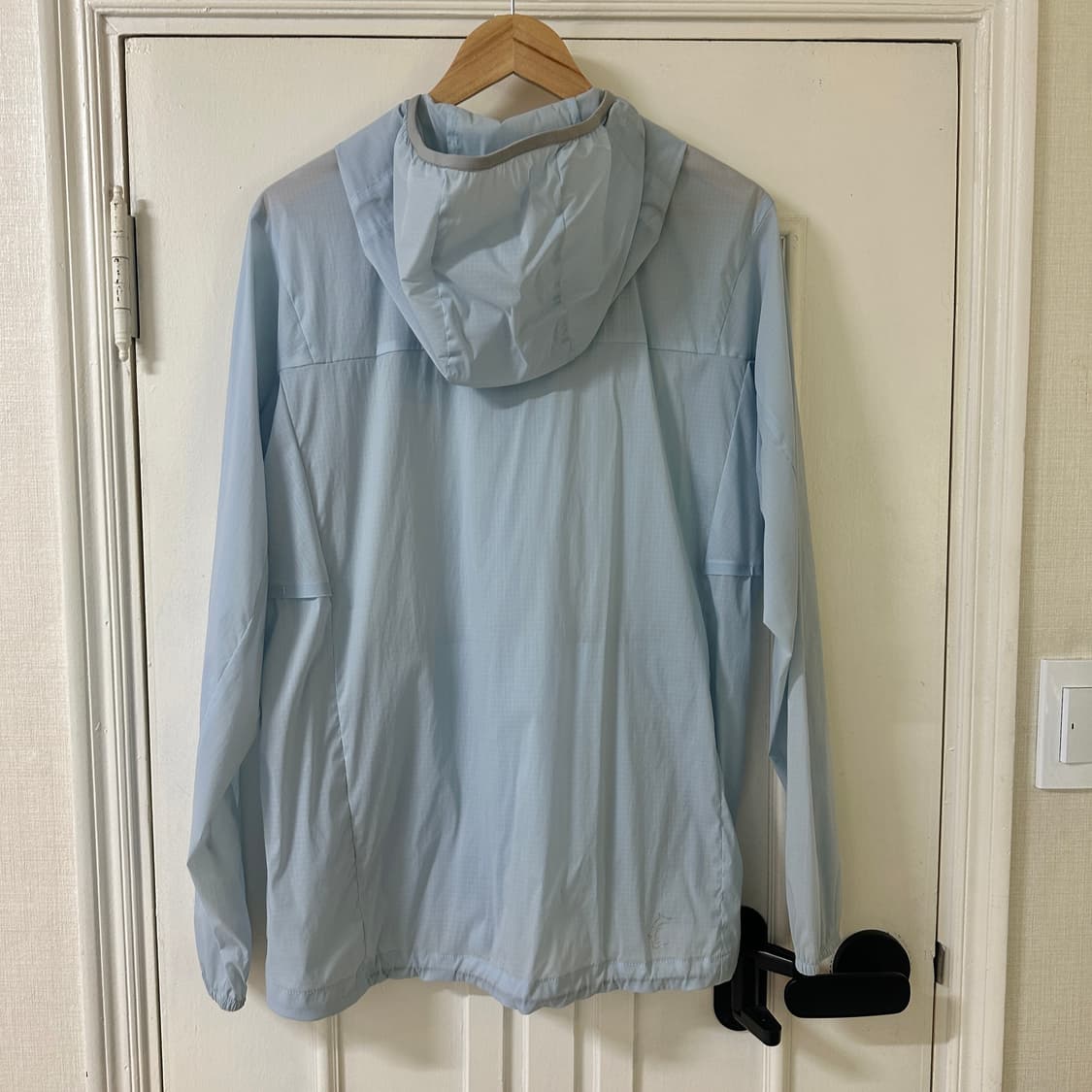 티톤브로스 얼라이브 윈드쉘 후디 상품이미지4