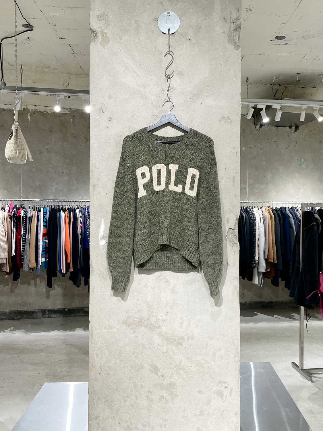 폴로 랄프로렌 모스 그린 이니셜 크루넥 스웨터 상품이미지1