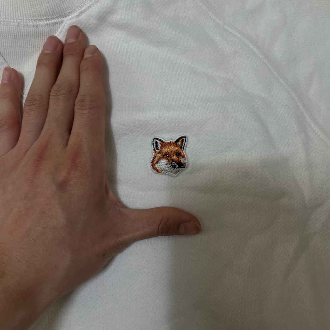 메종키츠네 폭스헤드 화이트 맨투맨 S  상품이미지4