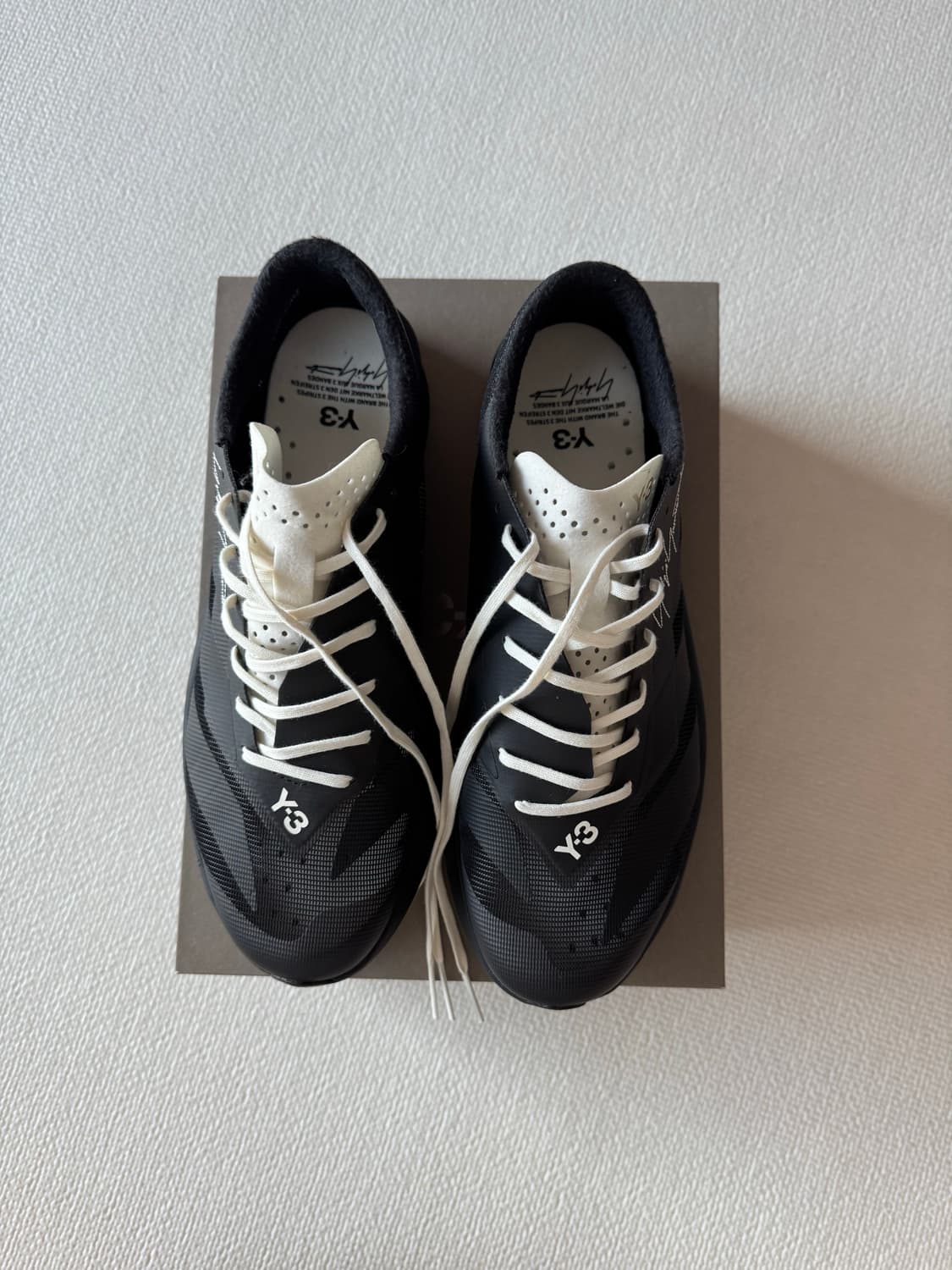 (새상품) 26SS Y-3 아디제로 RC6 (285 사이즈) 상품이미지6