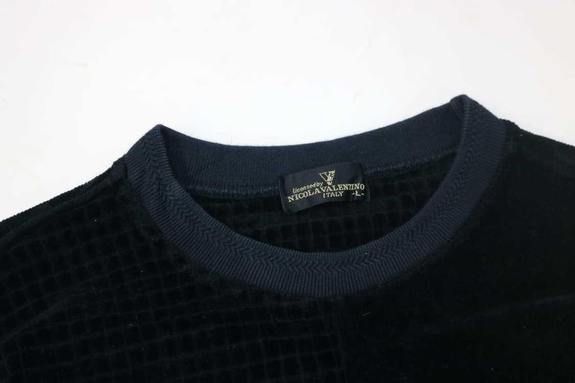 NICOLA VALENTINO 니콜라 발렌티노 골드 자수 벨로아 맨투맨 상품이미지4