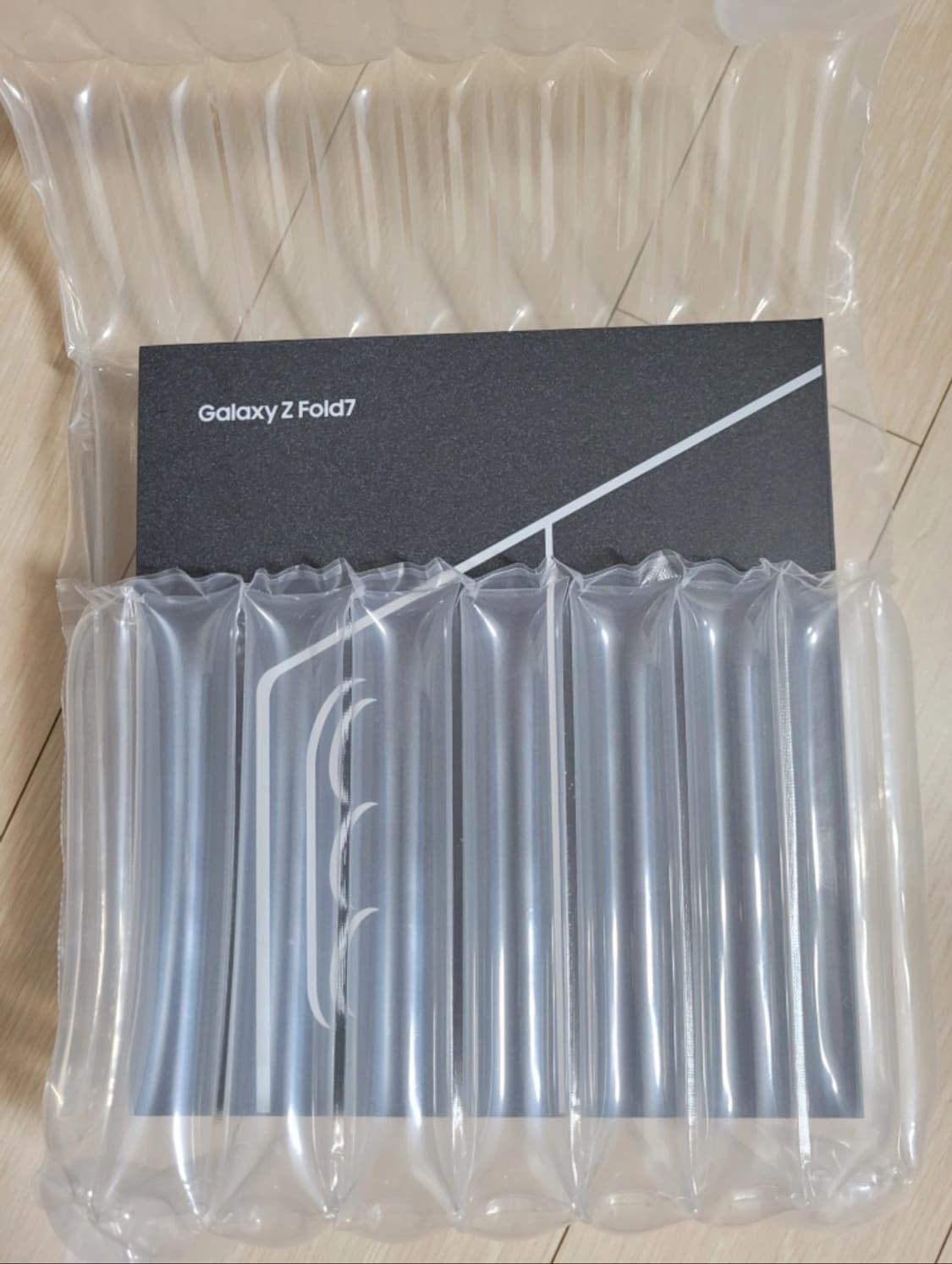 삼성갤럭시Z폴드7 1TB 램16GB 자급제 미개봉
싸게판매합니다  상품이미지2