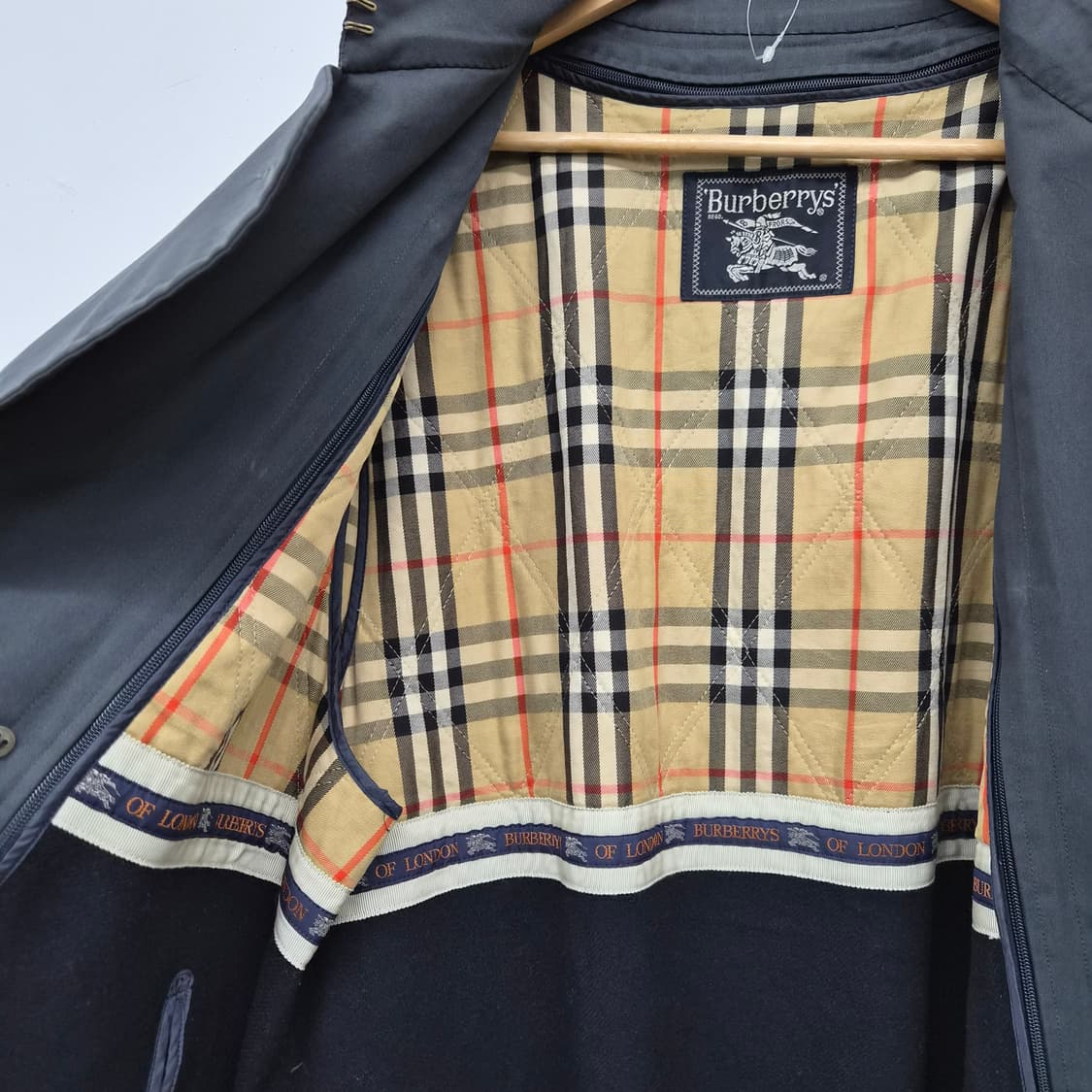 버버리 블랙 롱 트렌치코트 남녀공용 L 상품이미지5