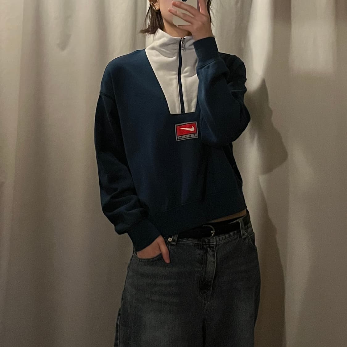 나이키 크롭 반집업 맨투맨 상품이미지1