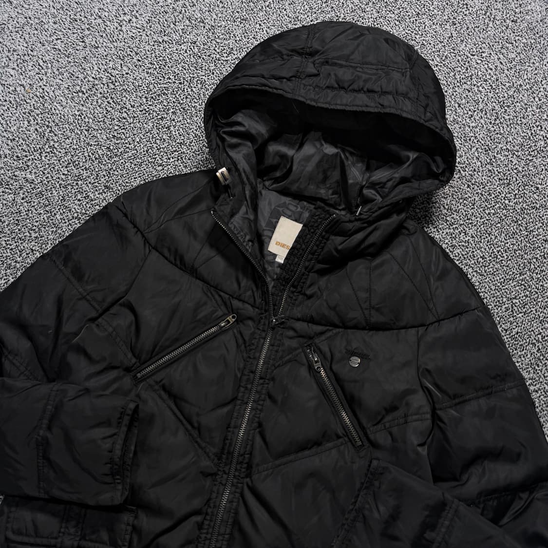 Name : 디젤 DIESEL 스펠아웃 블랙로고 블랙컬러 패딩  :)  상품이미지2