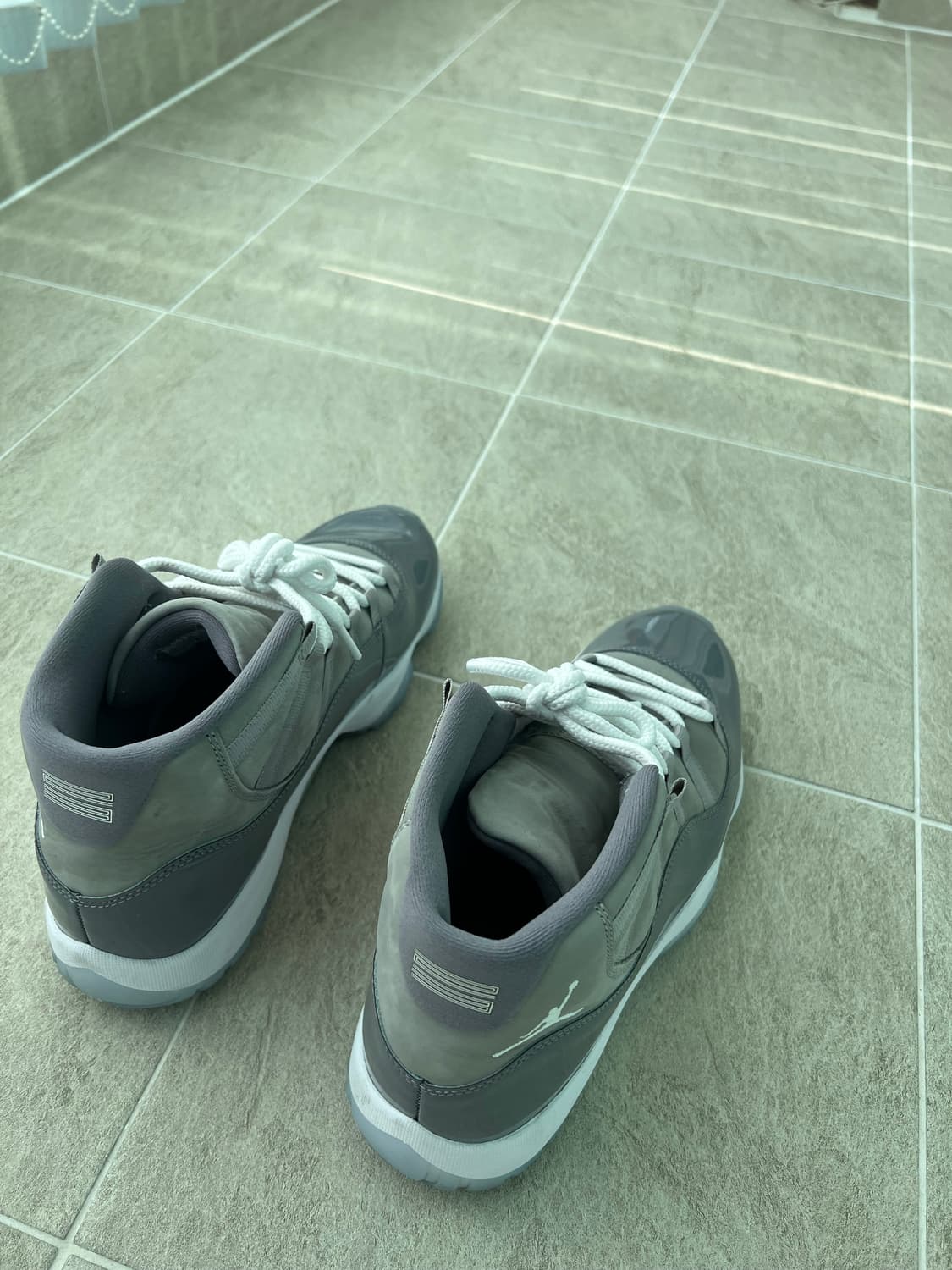 조던11 레트로 쿨그레이 285사이즈 상품이미지3