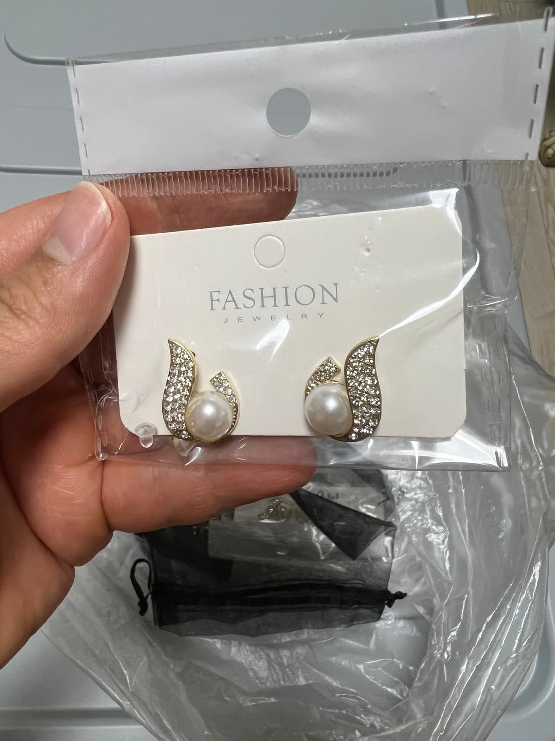 큐빅 모조 진주 귀걸이 상품이미지1