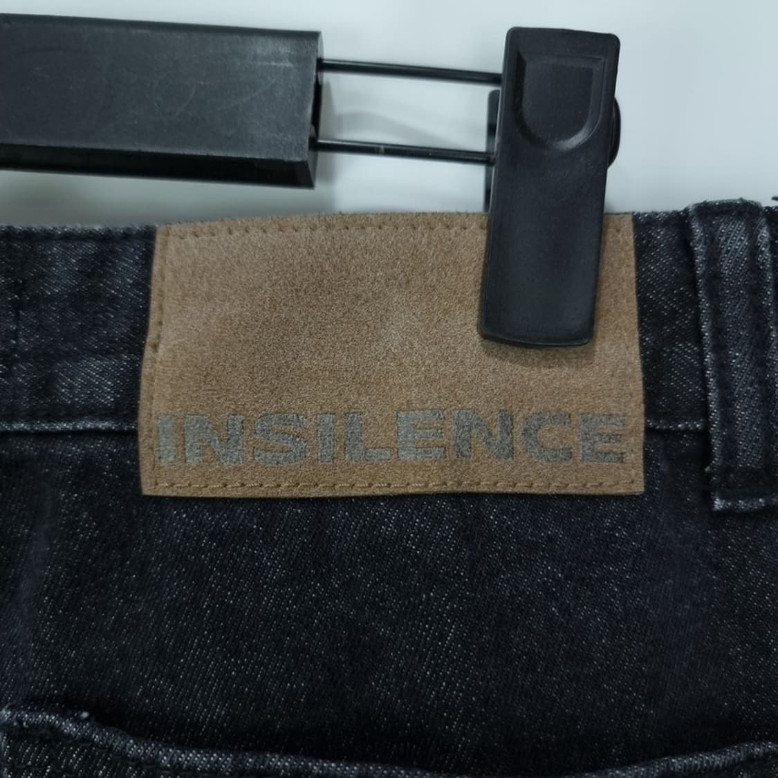 [인사일런스] 루즈핏 흑청 블랙 데님 팬츠 청바지 M18332 상품이미지6