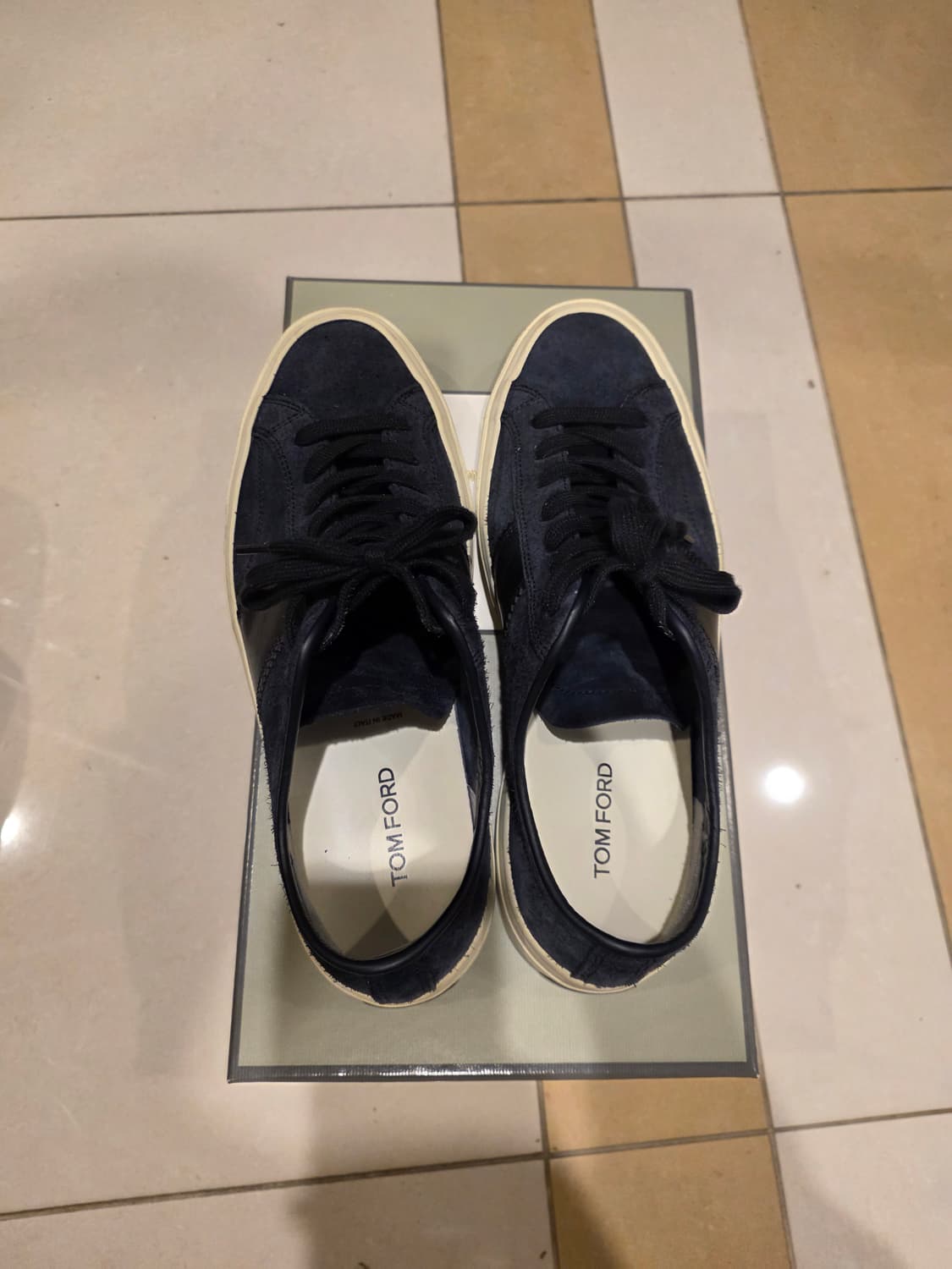 톰포드 스웨이드 캠브리지 스니커즈 네이비 상품이미지4