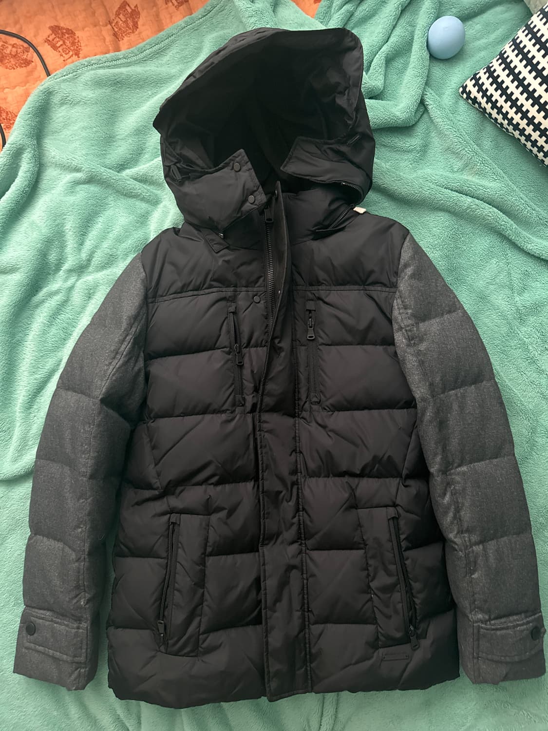 캘빈 클라인 진스 남성 슬림다운 패딩  상품이미지1