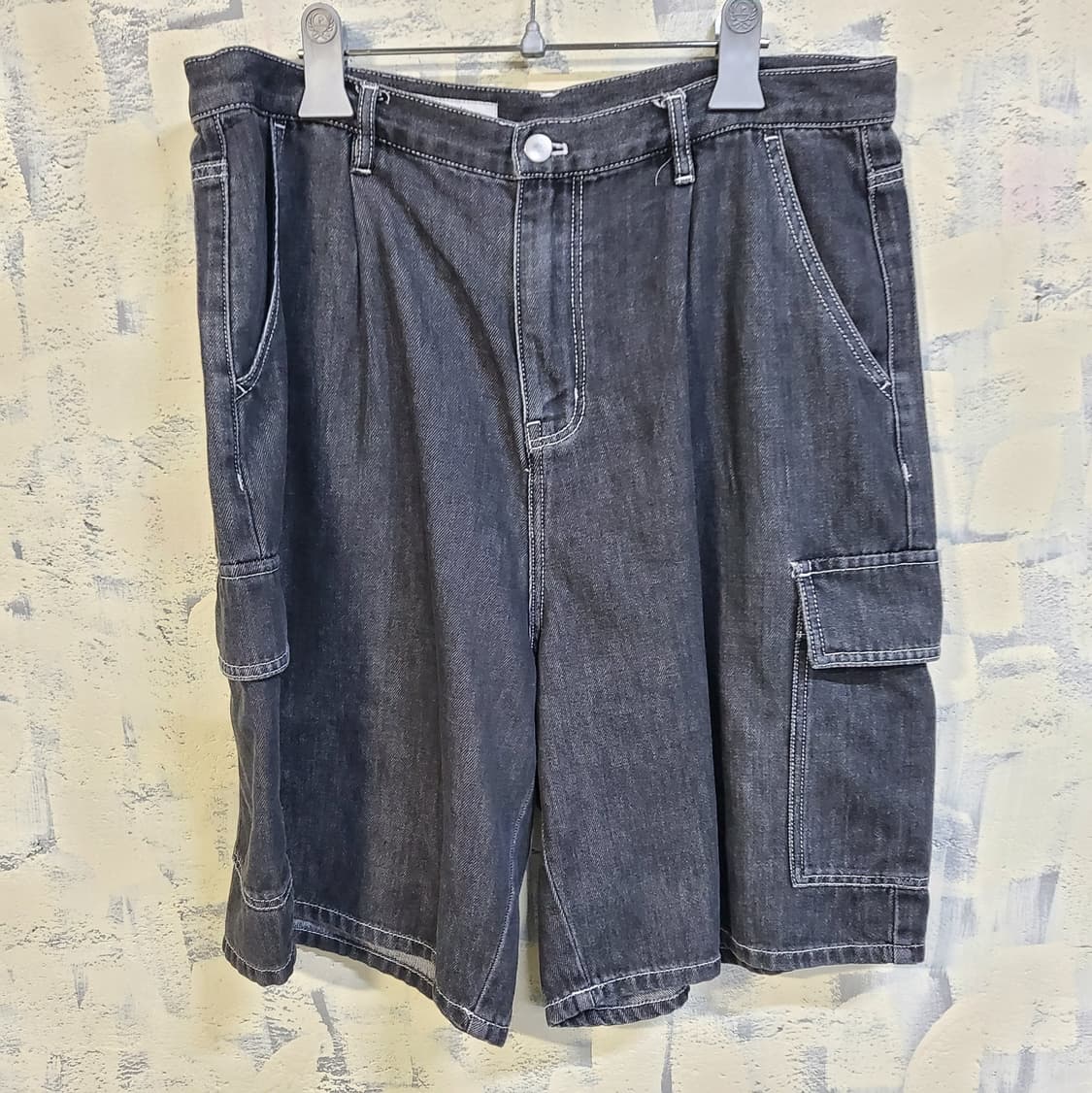 에잇세컨즈 블랙 버뮤다 카고 데님 반바지 84 상품이미지1