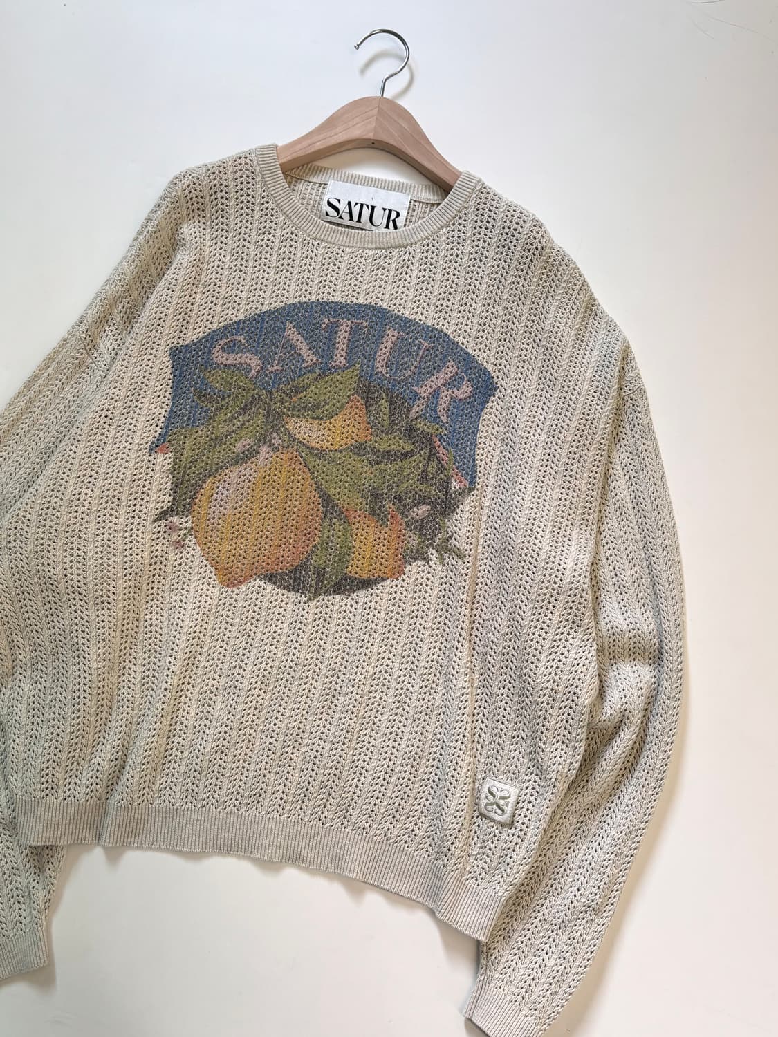 Satur 새터 크로쉐 니트 상품이미지1