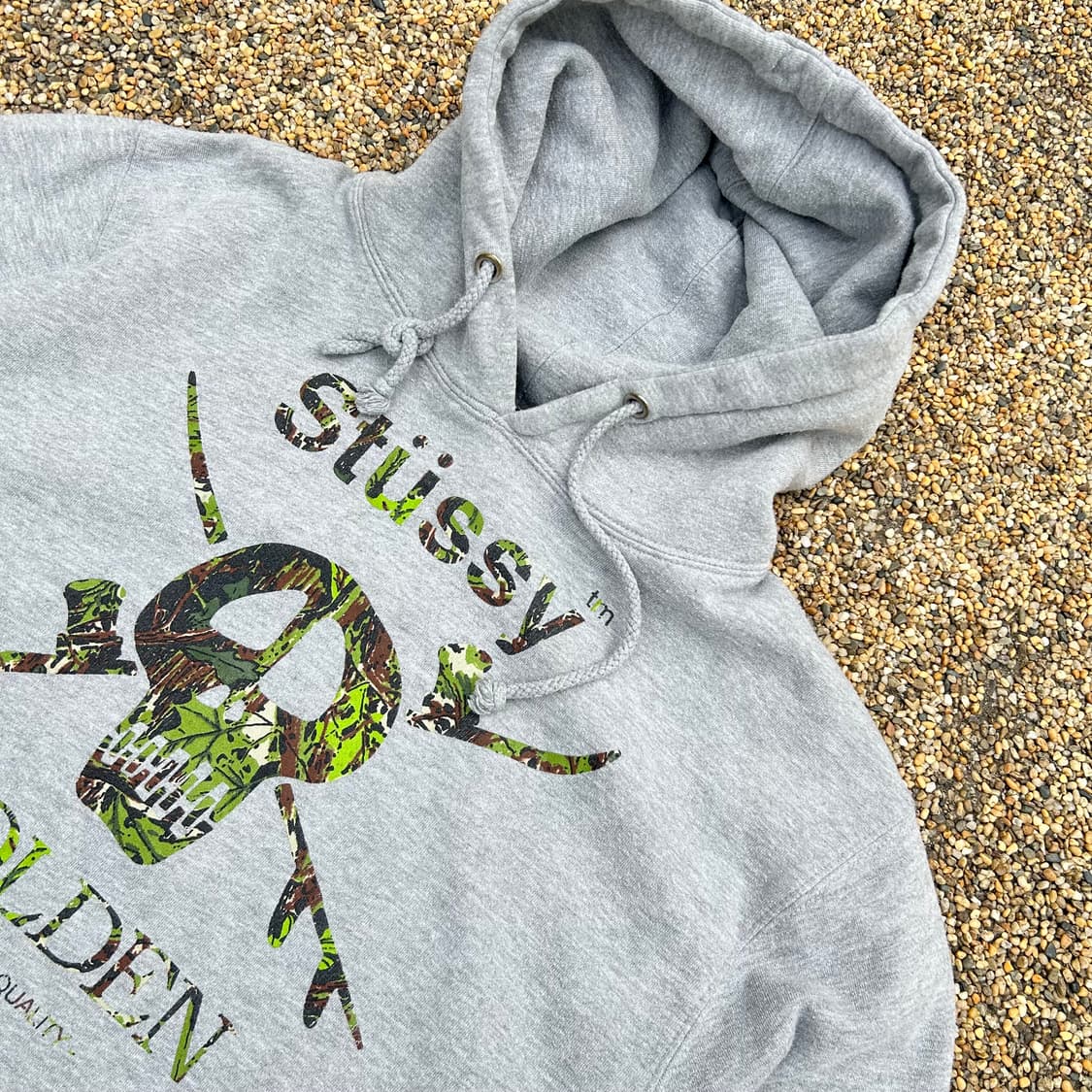 스투시(stussy) 홀덴 스컬로고 그레이 후드티 상품이미지2