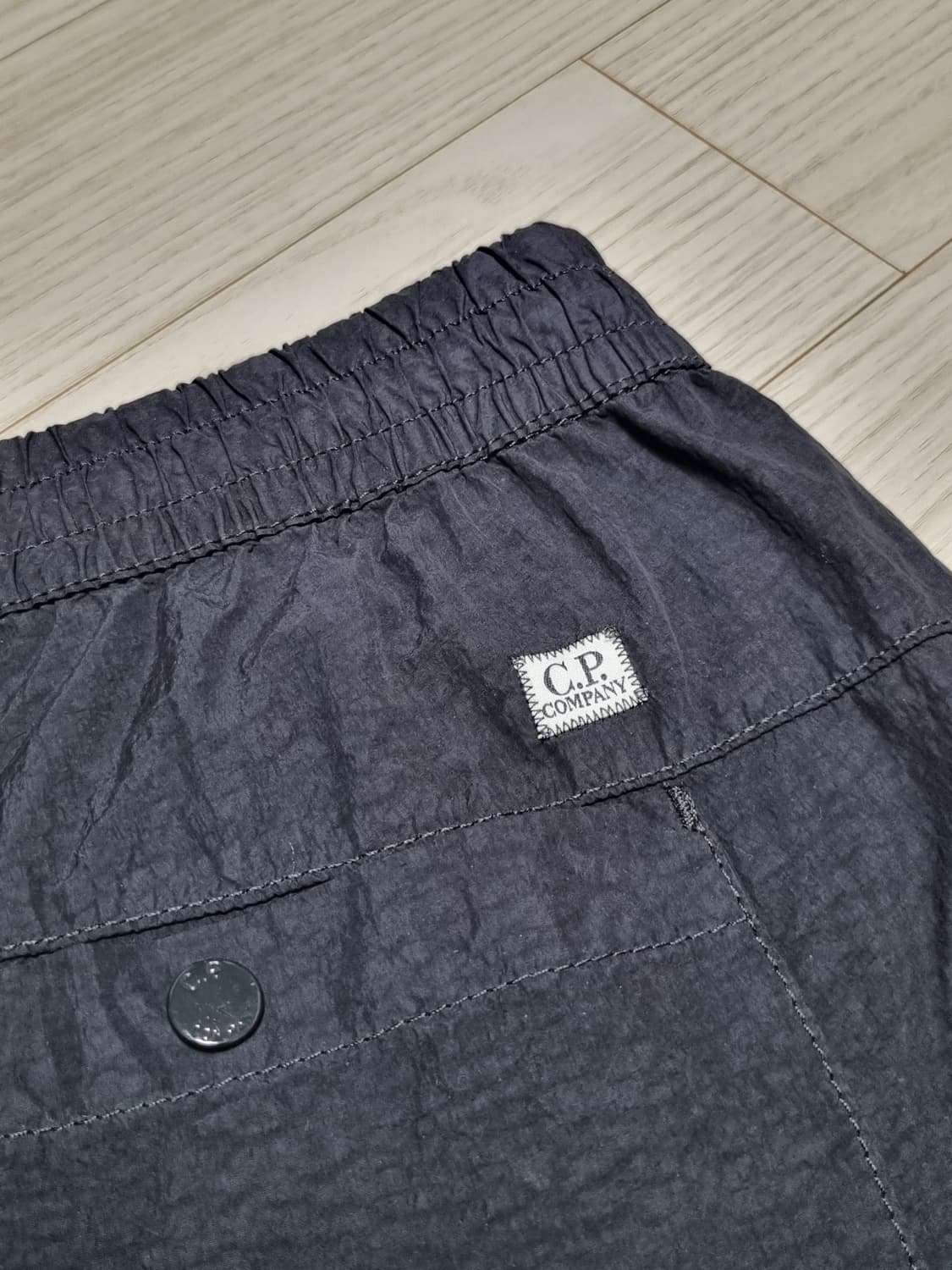 cp컴퍼니 나일론 팬츠 상품이미지4