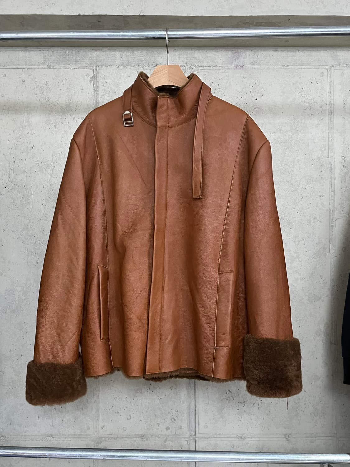 TOM ROCKIE MOUTON JACKET 상품이미지2