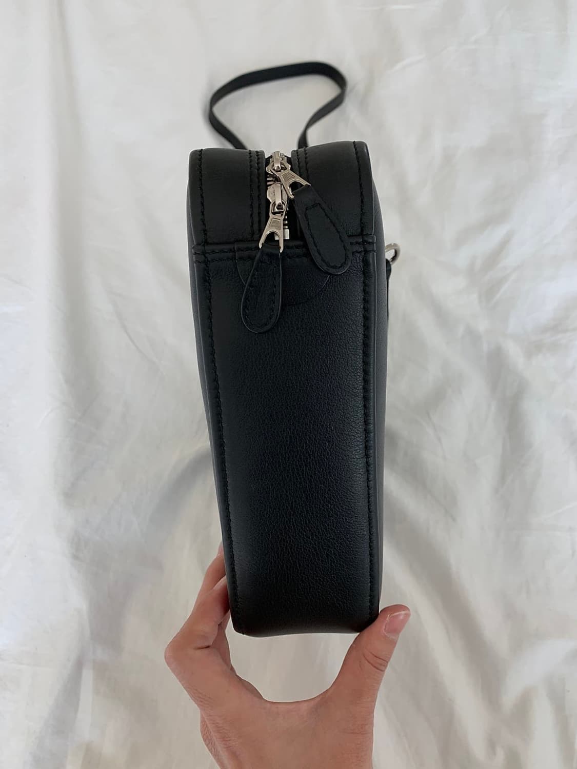 발렌시아가 트라이앵글 크로스백 토트백 상품이미지4