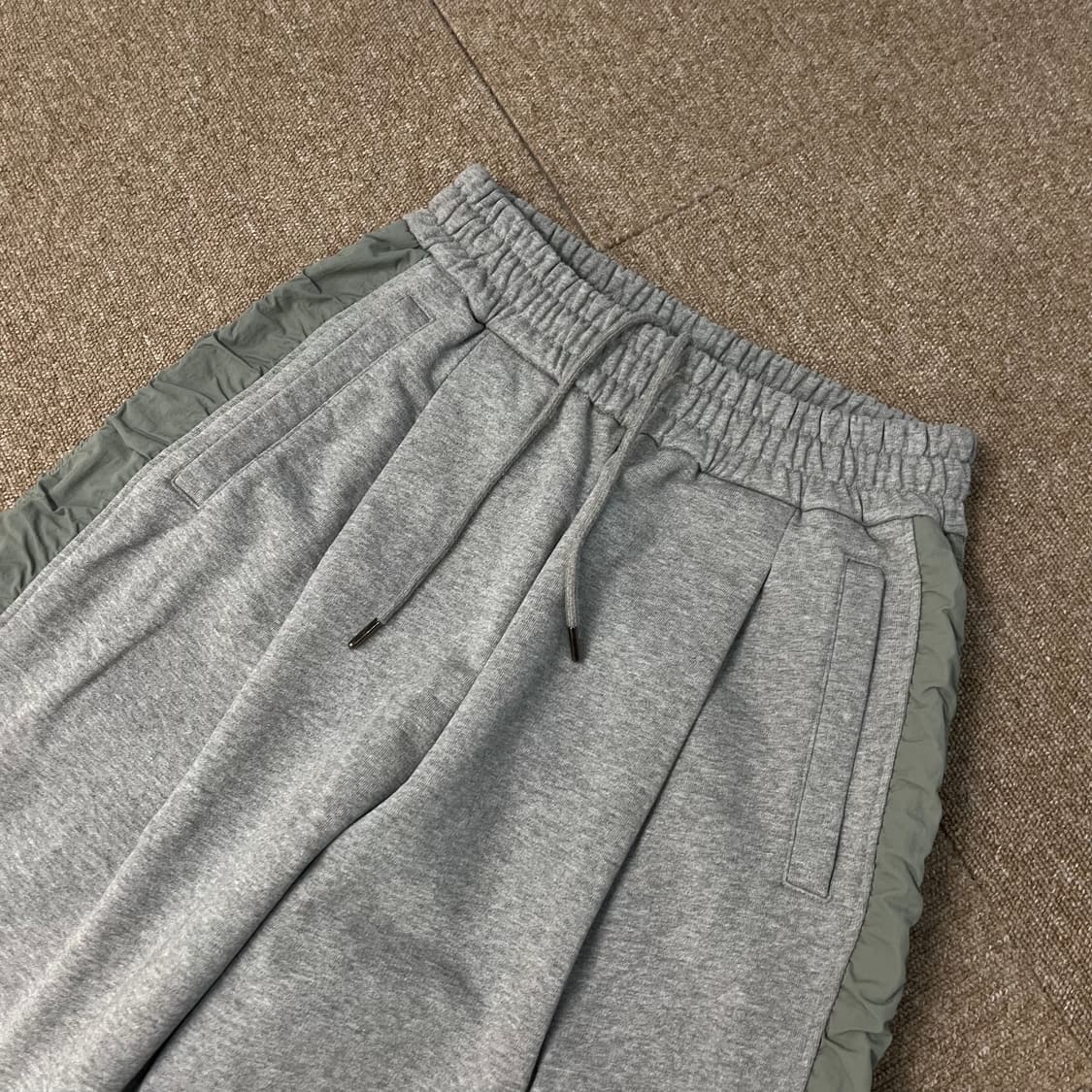 엑스톤즈 투턱 나일론 코튼 스웻 팬츠 상품이미지2