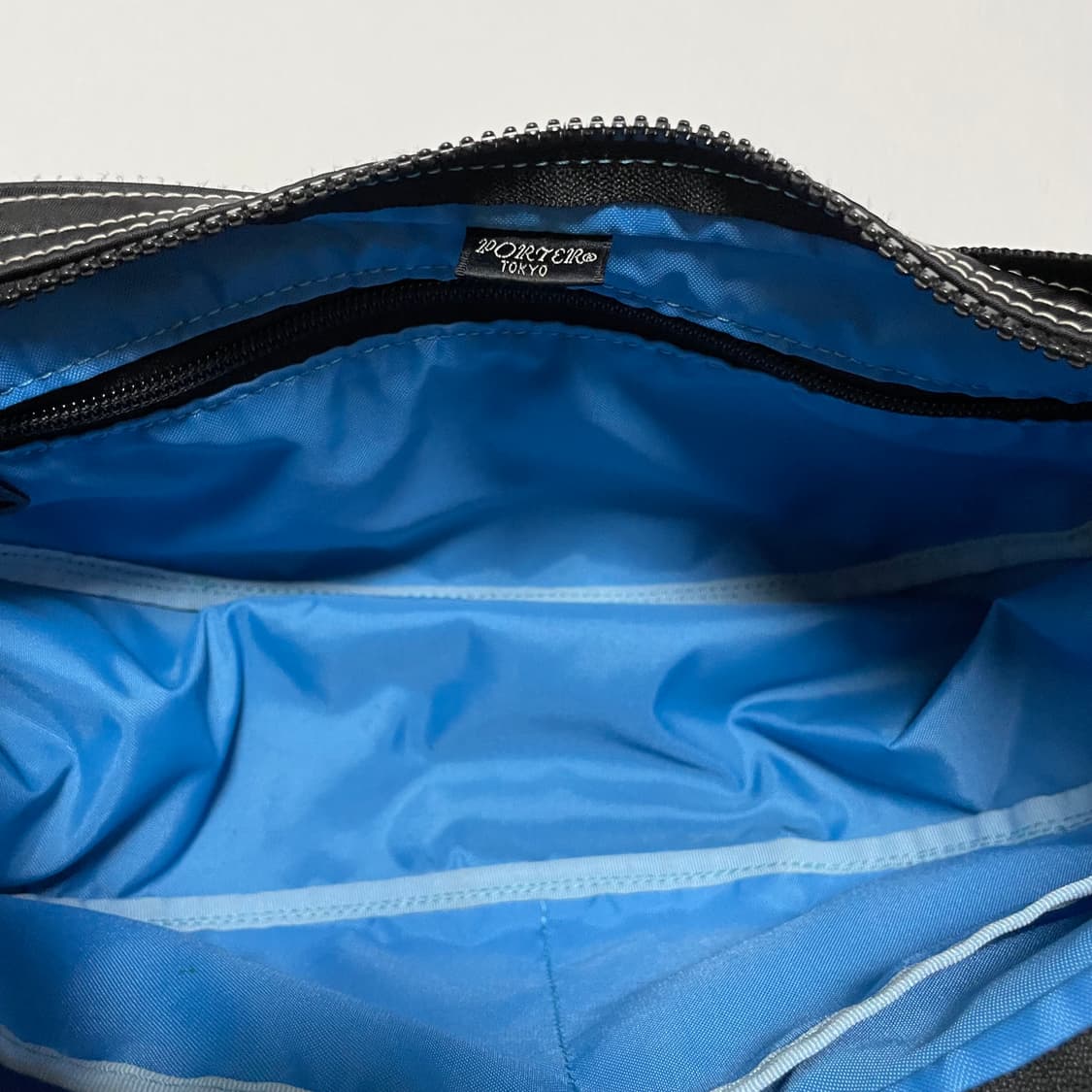 포터 x 아트모스 크로스백 상품이미지3