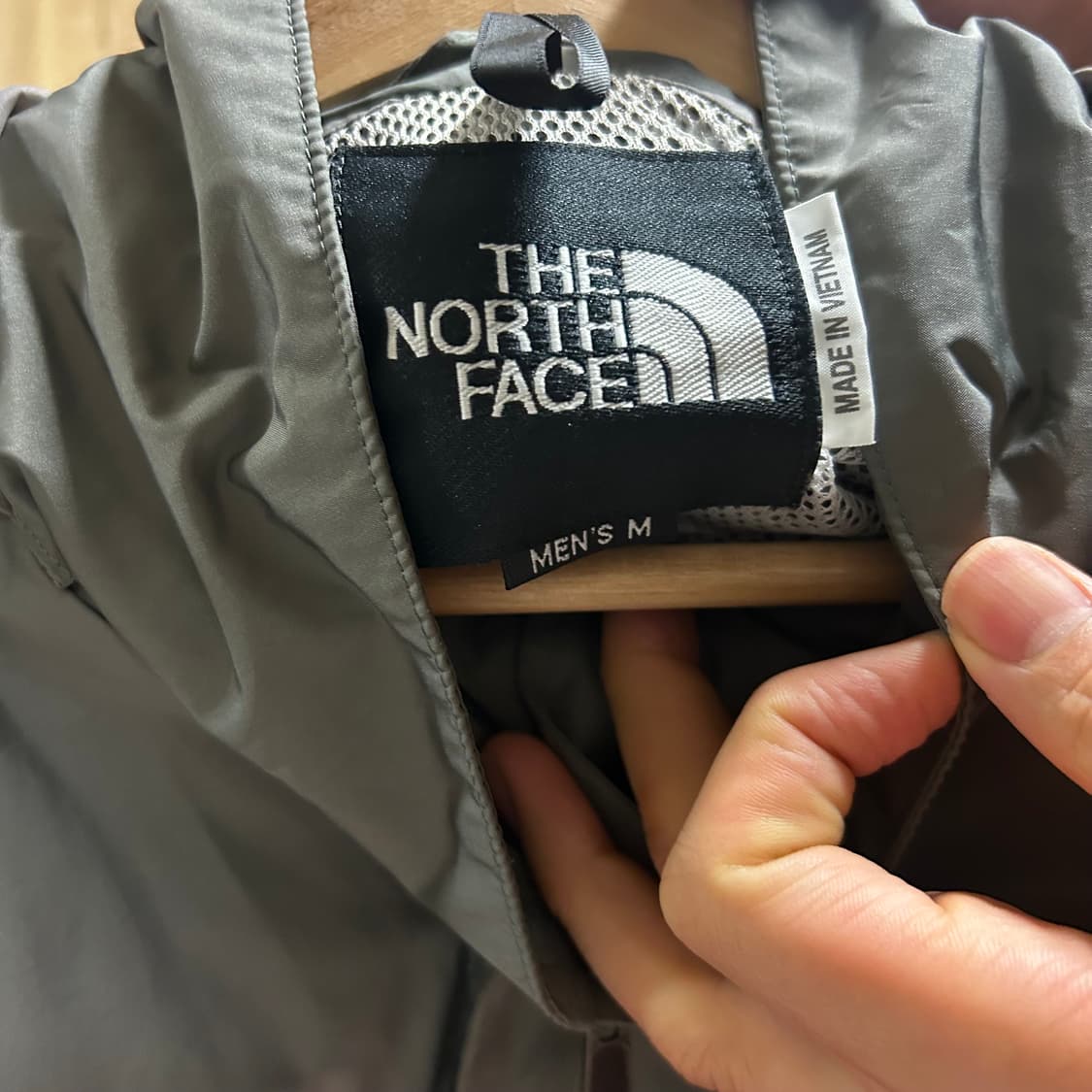 노스페이스 오렌지 바람막이 XL 상품이미지3