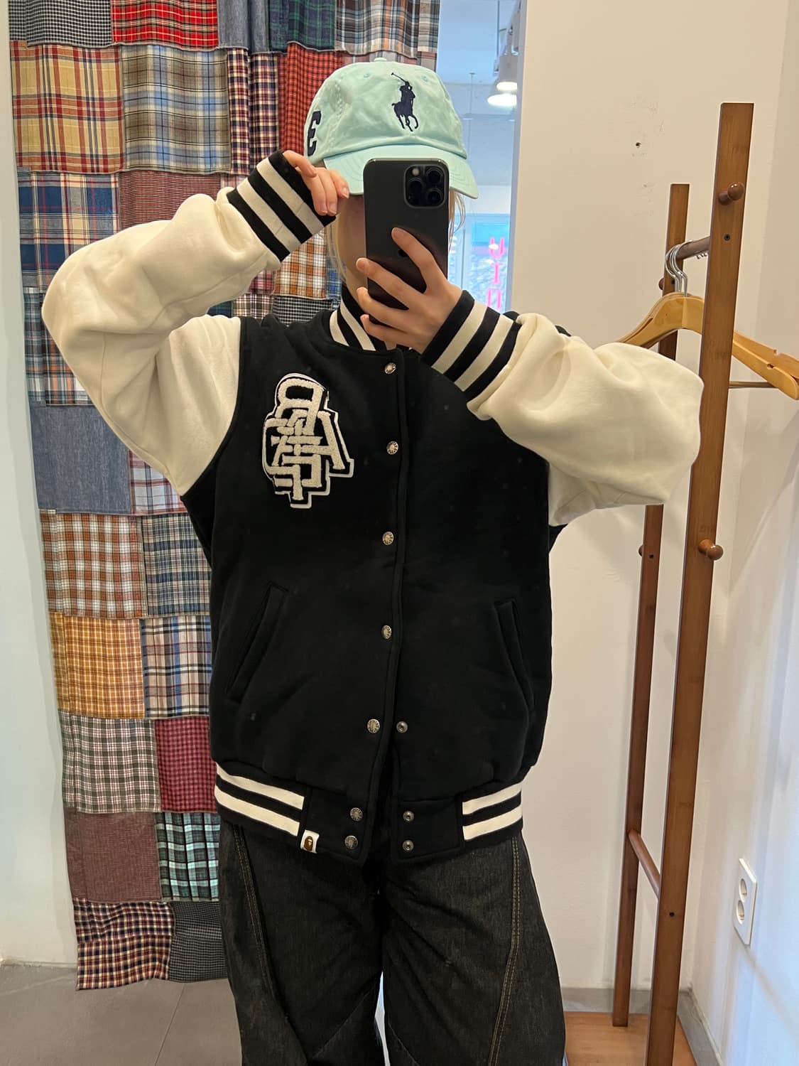 베이프 블랙 베이스볼 자켓 상품이미지6