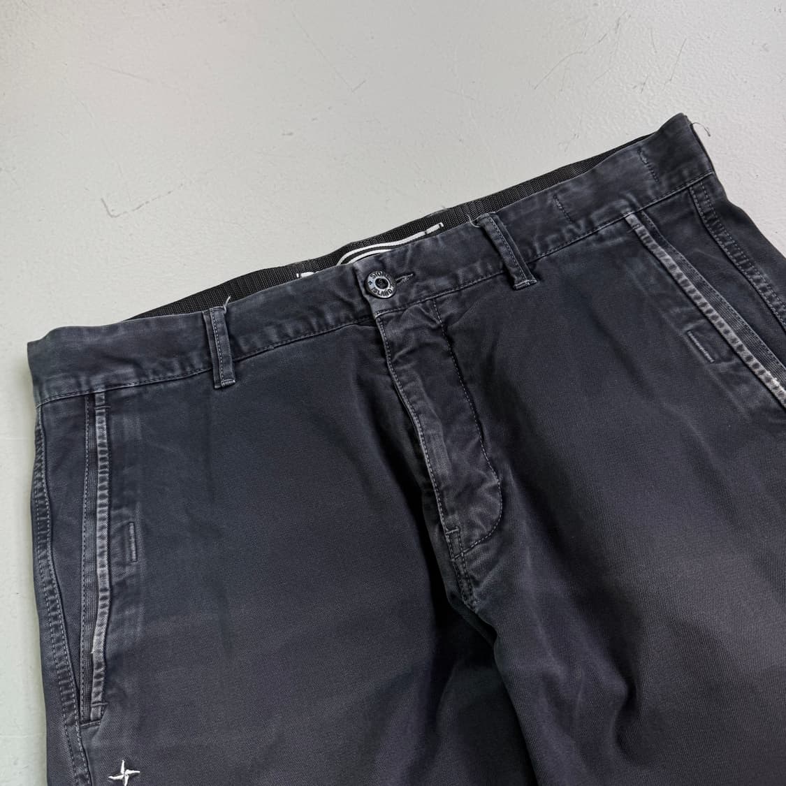 스톤아일랜드 스톤워싱 가먼트다잉 코튼팬츠 블랙 상품이미지4