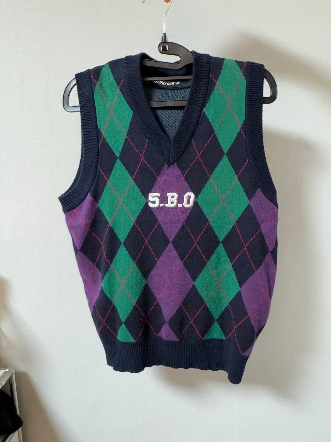 5252 by OIOI 아가일 니트 조끼 상품이미지1