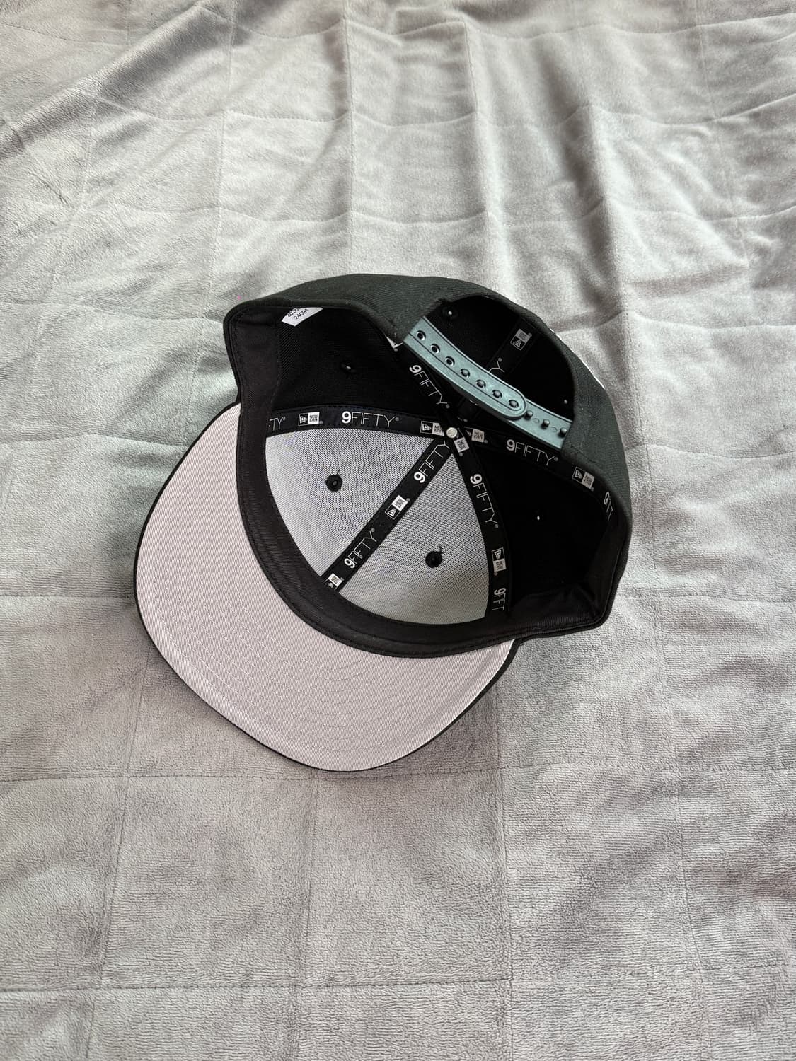 본앤레이즈드 뉴에라 스냅백 상품이미지3