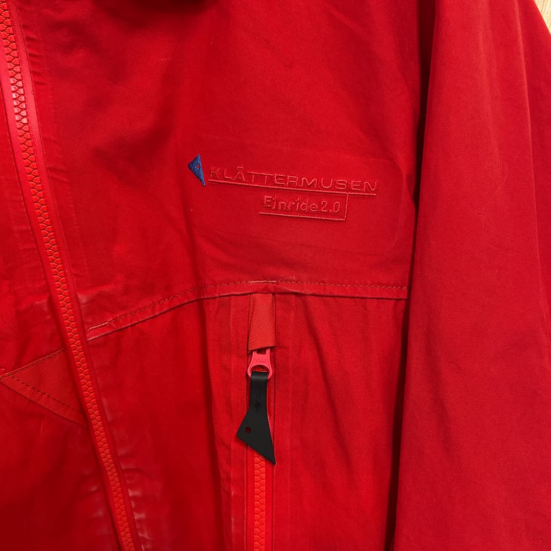 클라터뮤젠 아이나라이드 자켓 레드 상품이미지4
