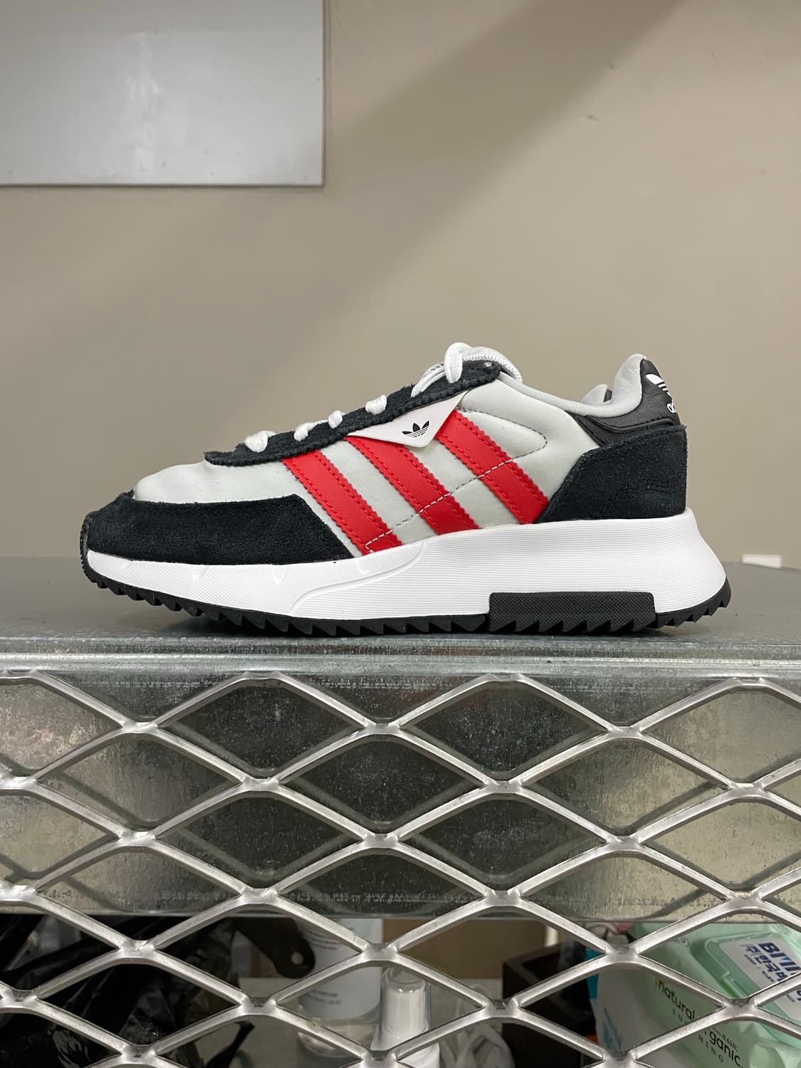 아디다스 레트로피 F2 220 상품이미지1