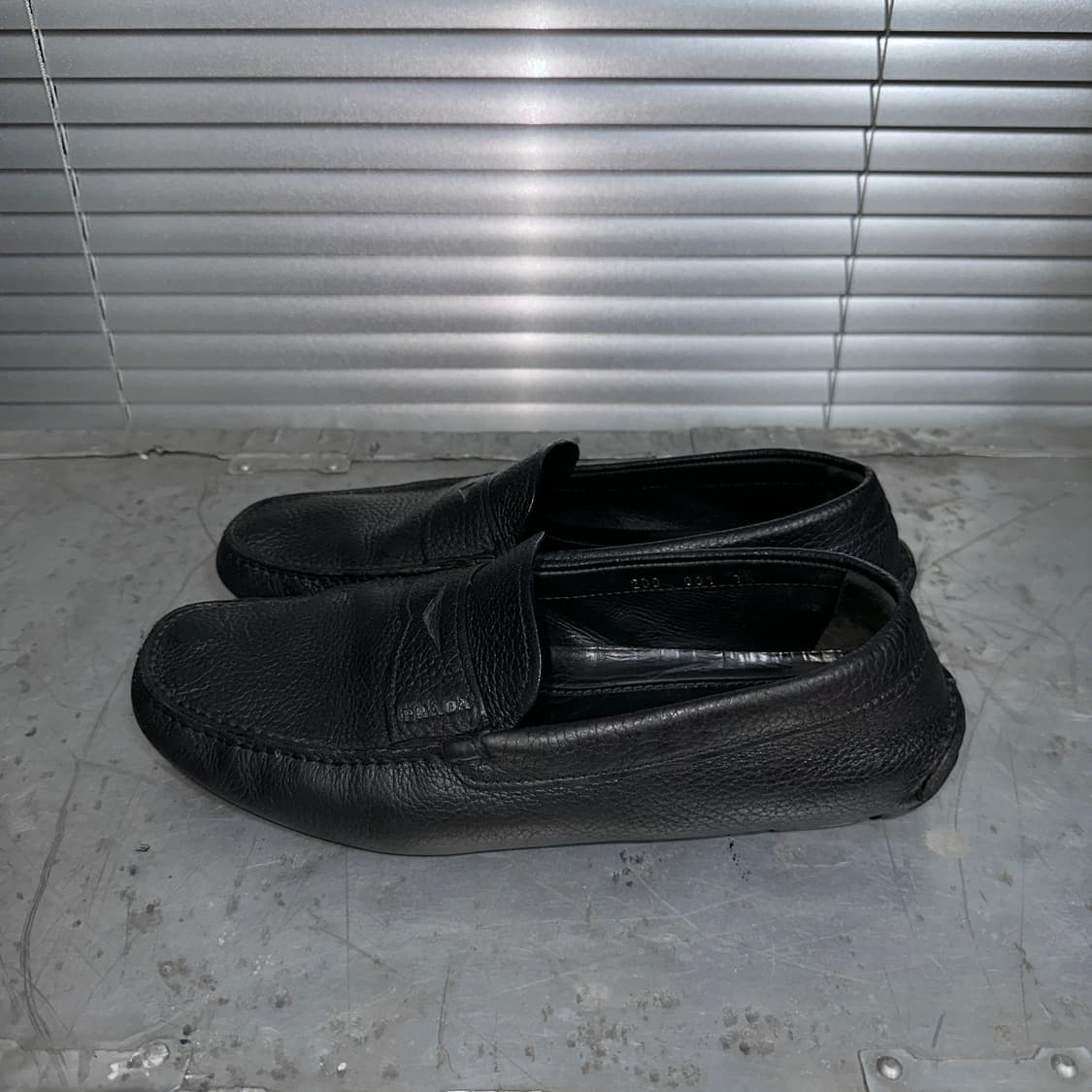 00s 프라다 가죽 드라이빙 로퍼 상품이미지3