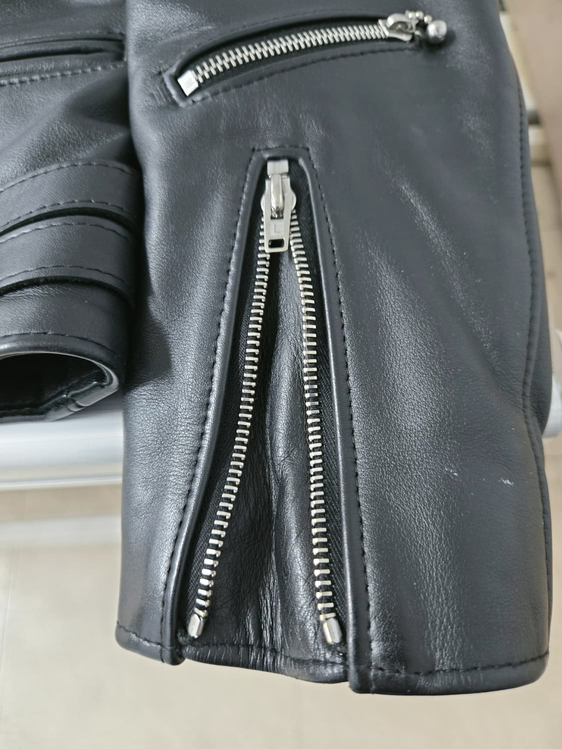 루이스레더391 T 카우하이드 40사이즈 판매합니다. 상품이미지5