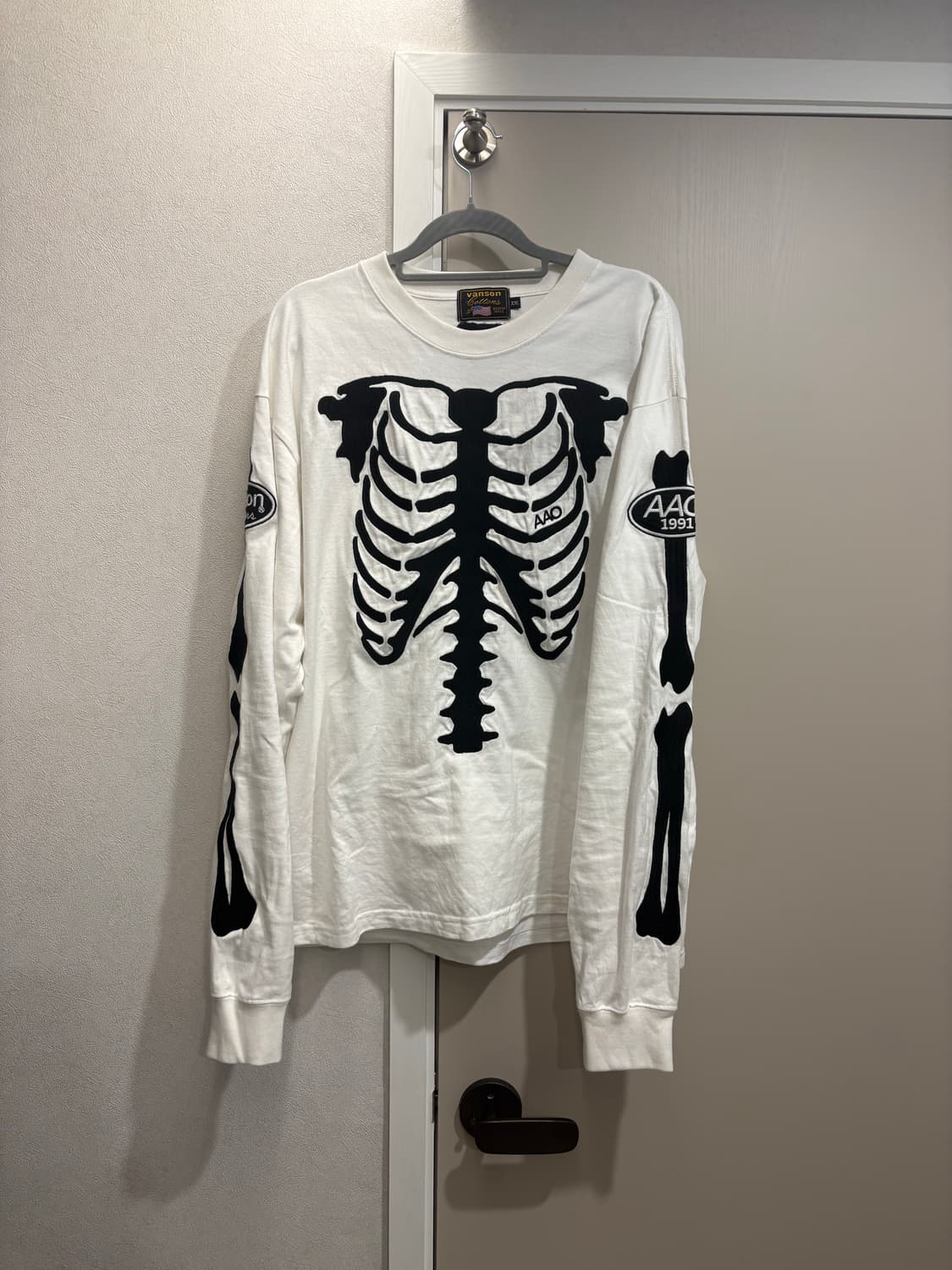 밴슨 X aao 본 롱슬리브 상품이미지1