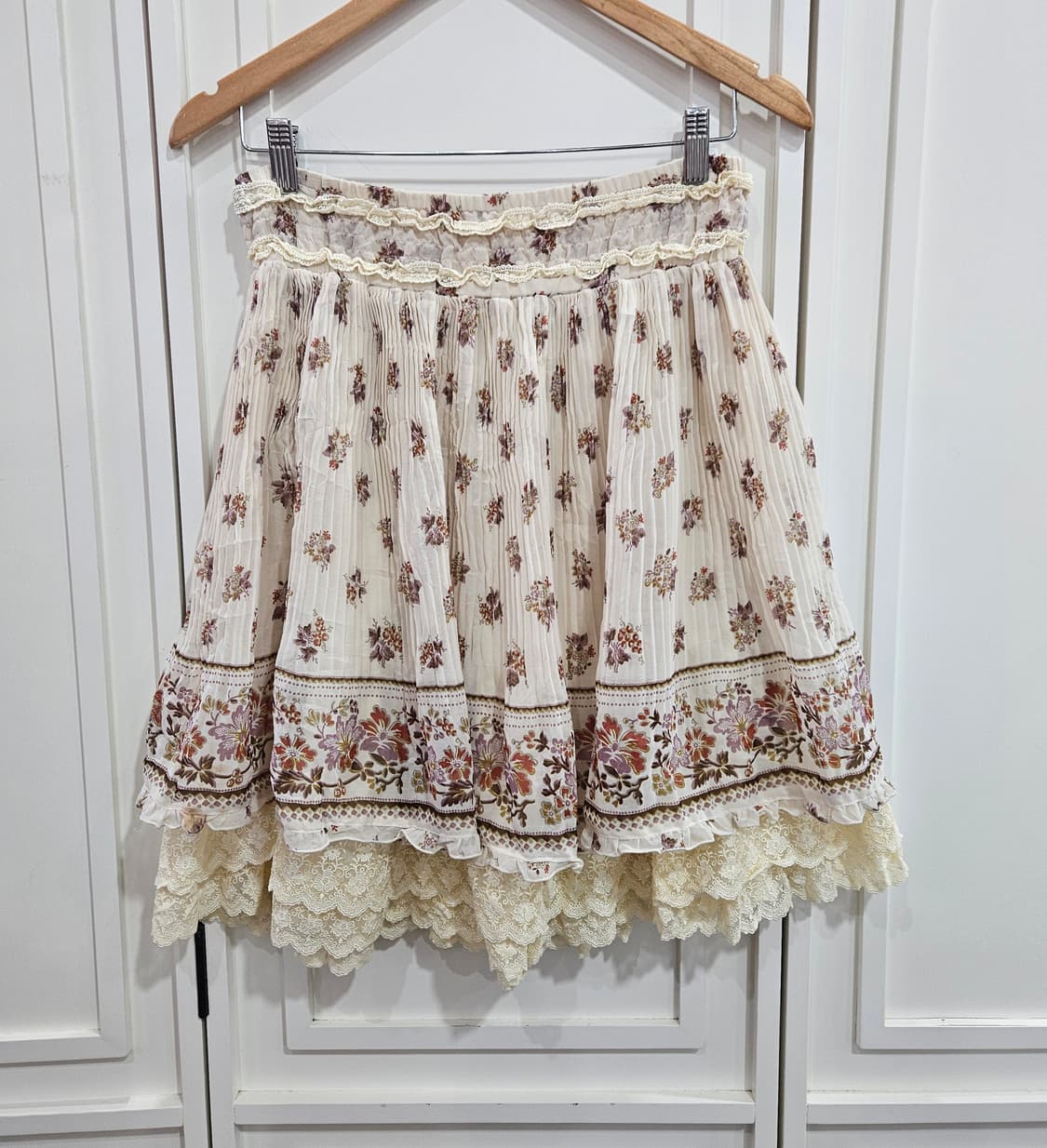 엑시즈팜(axes femme) 보헤미안 플라워 레이스치마 상품이미지1