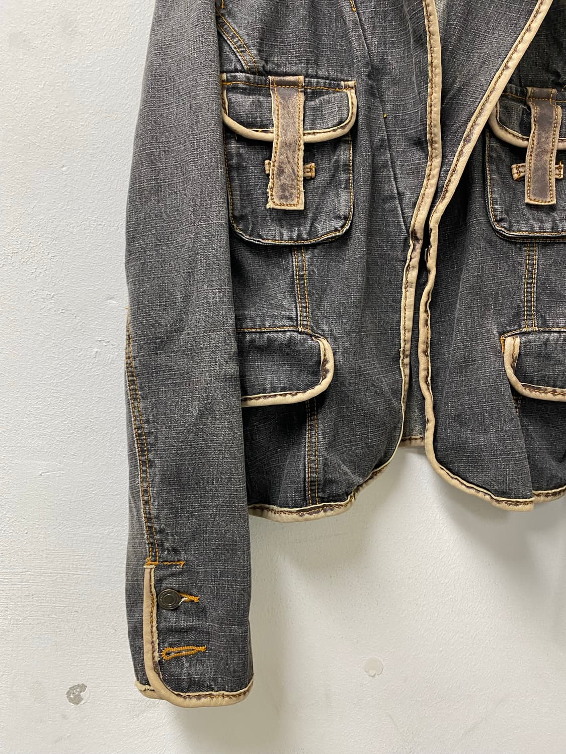 [BUONAGIORNATA] 00’s Design Grey Jacket 상품이미지3