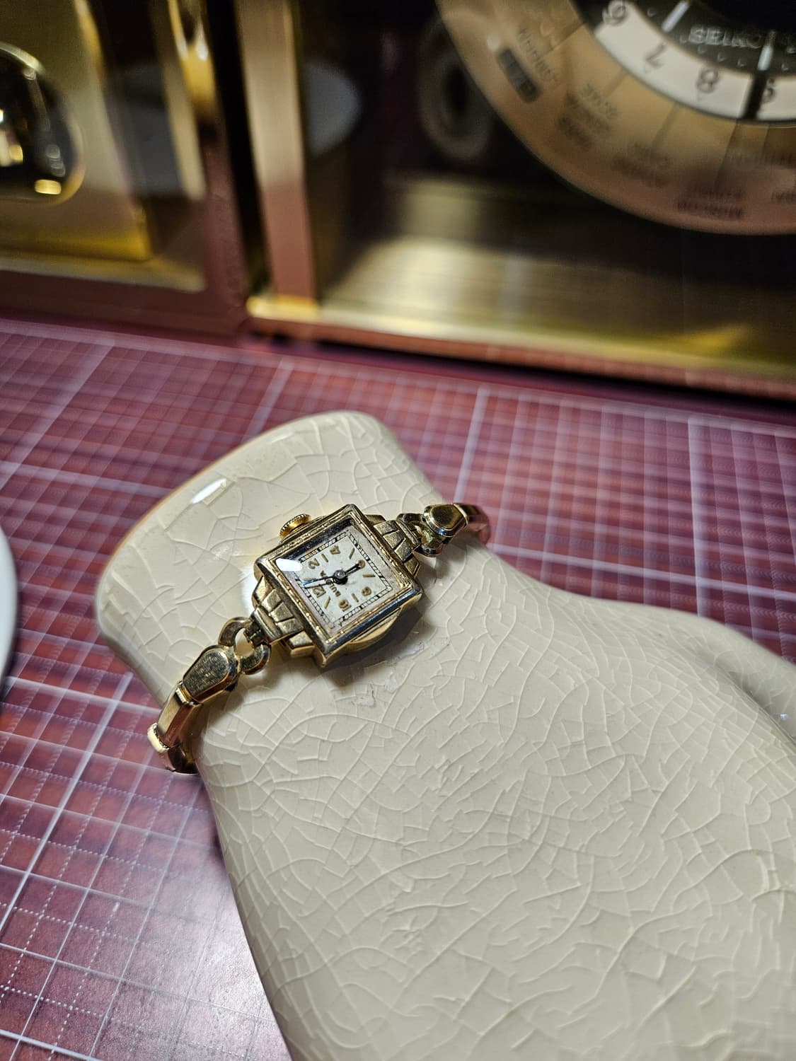 부로바 빈티지 금장 수동 핸드와인딩 여성용 시계 상품이미지3