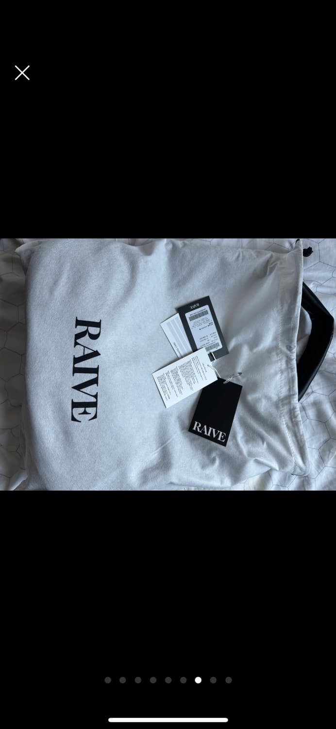 (새제품,실사첨부)RAIVE레이브 딤플라지백 블랙 컬러 상품이미지5