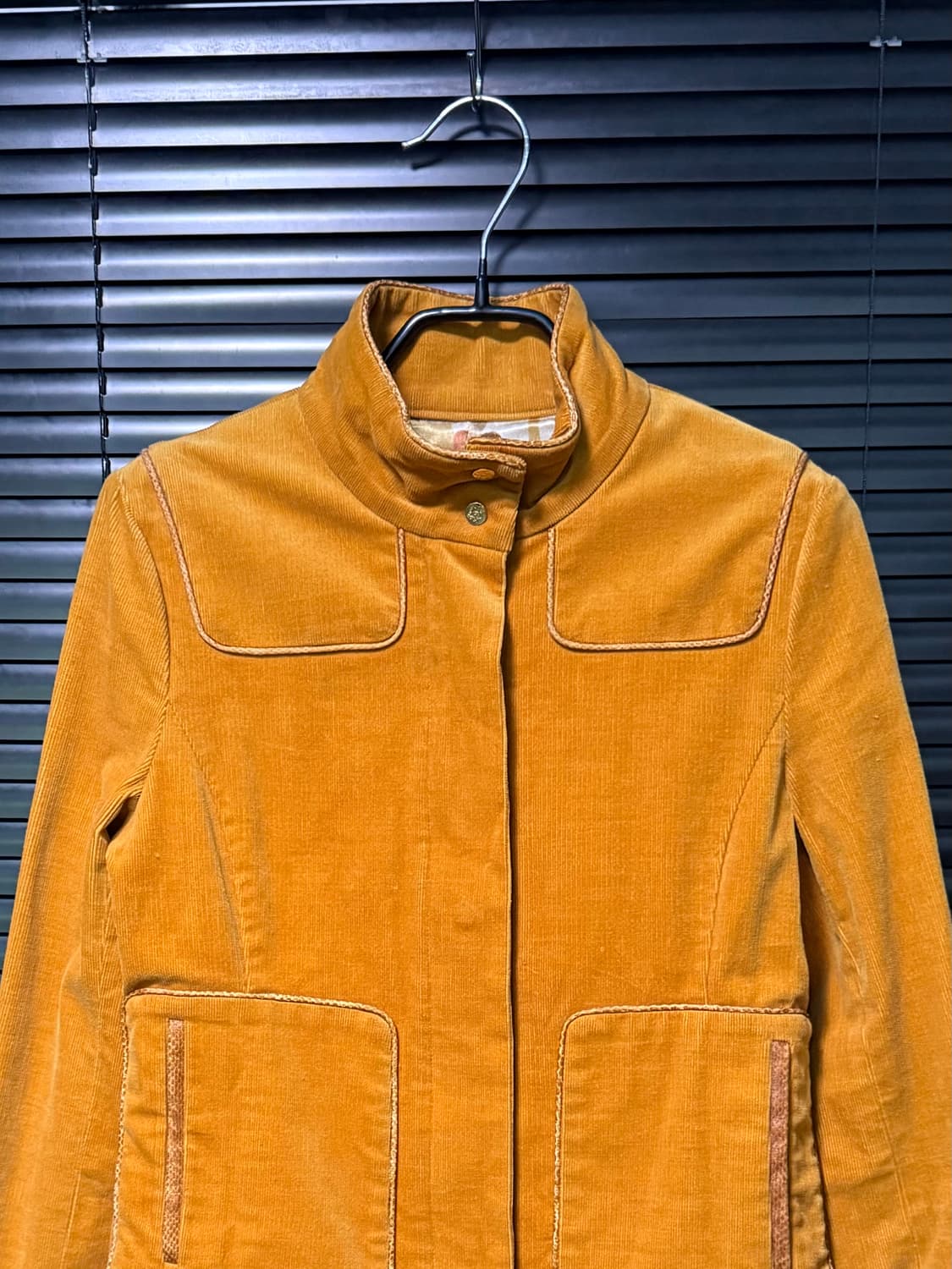 에고이스트 도쿄 서울 노랑색 노란색 옐로우 골덴 코듀로이 집업 뱀피 가죽 상품이미지3